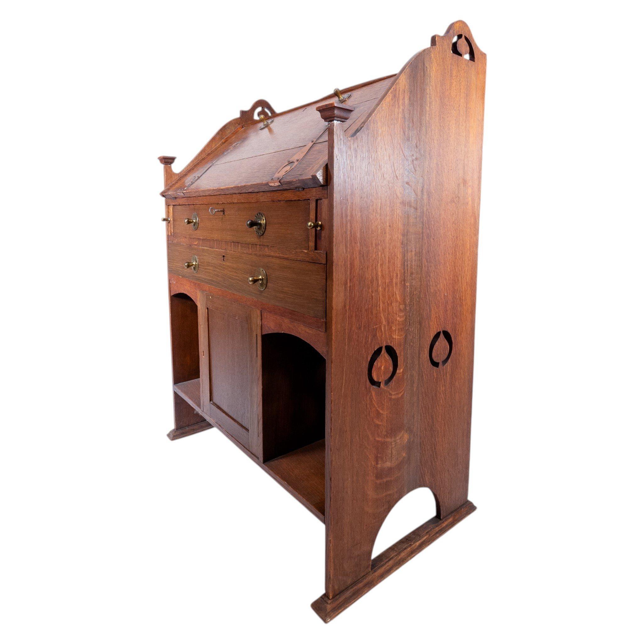 Arts and Crafts Büro aus Eiche von George Montague Ellwood für J.S. Henry im Angebot 1