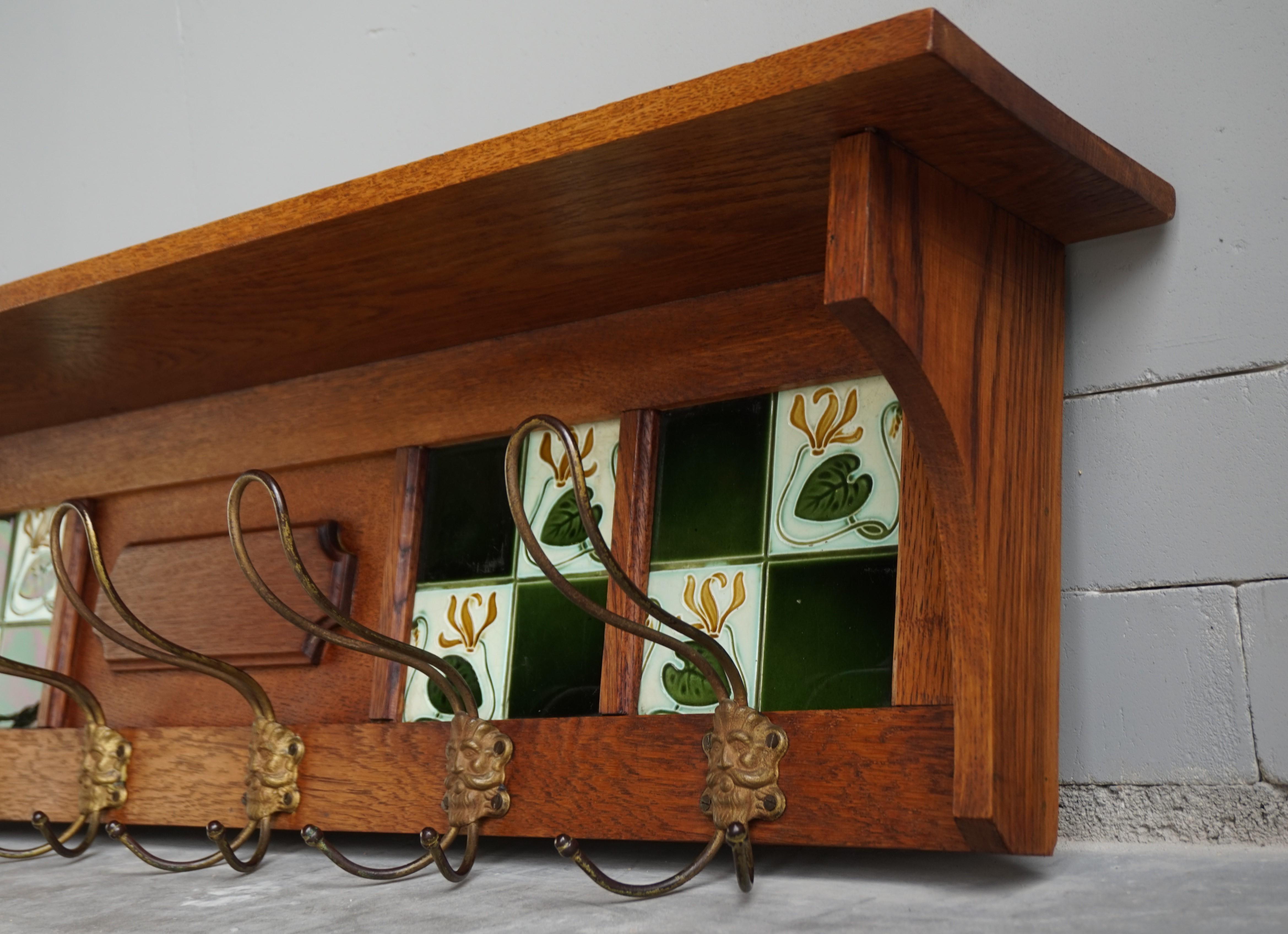 Arts & Crafts Oak Coat Rack with Majolica Glazed Lily Flower Tiles & Brass Hooks For Sale 3