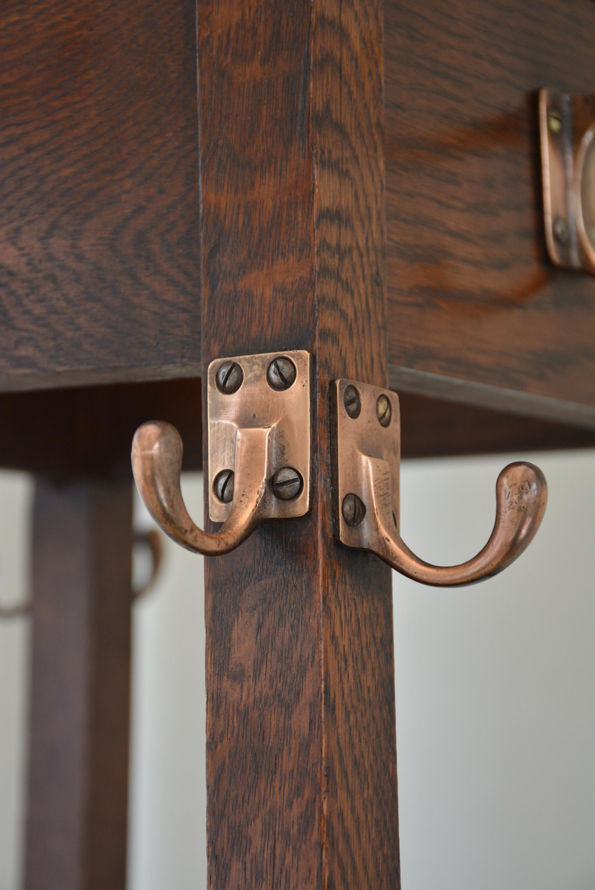 Appendiabiti in quercia Arts and Crafts, Inghilterra, 1890 ca. in vendita 8