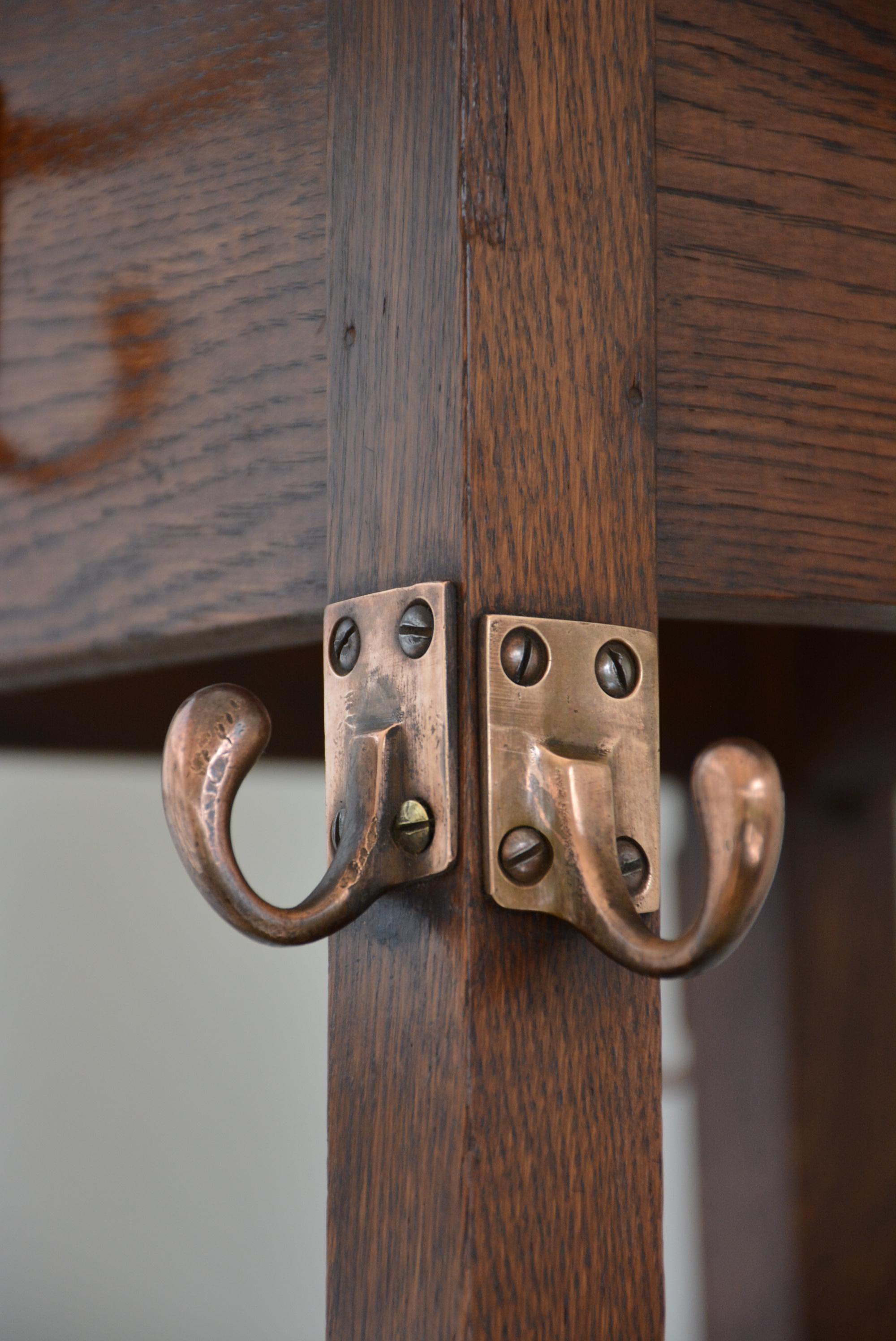 Appendiabiti in quercia Arts and Crafts, Inghilterra, 1890 ca. in vendita 10