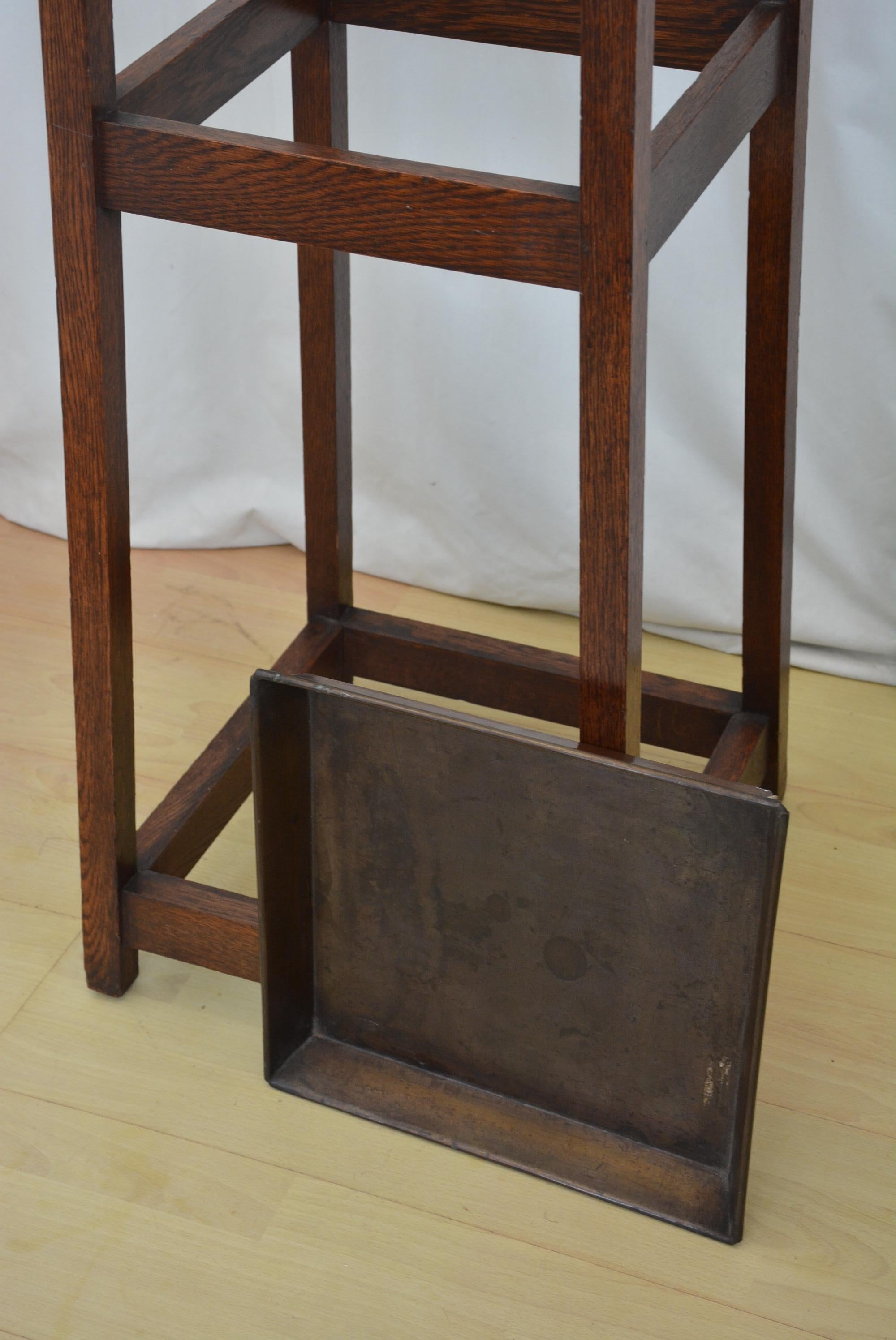 Appendiabiti in quercia Arts and Crafts, Inghilterra, 1890 ca. in vendita 14