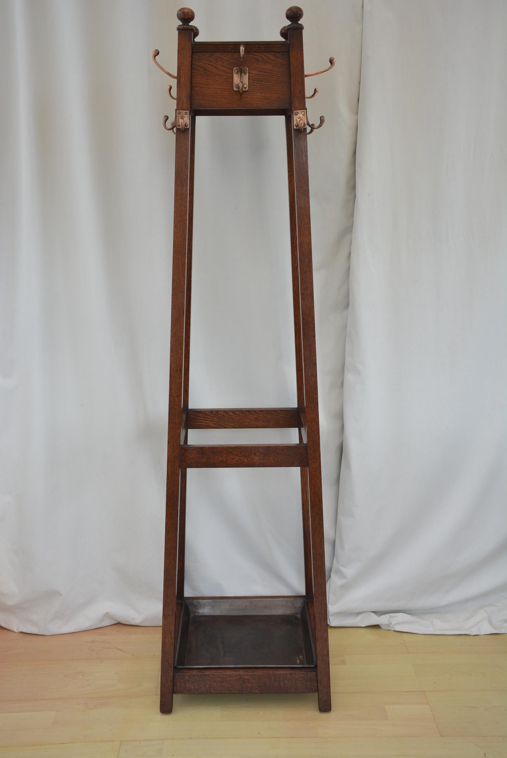 XIX secolo Appendiabiti in quercia Arts and Crafts, Inghilterra, 1890 ca. in vendita