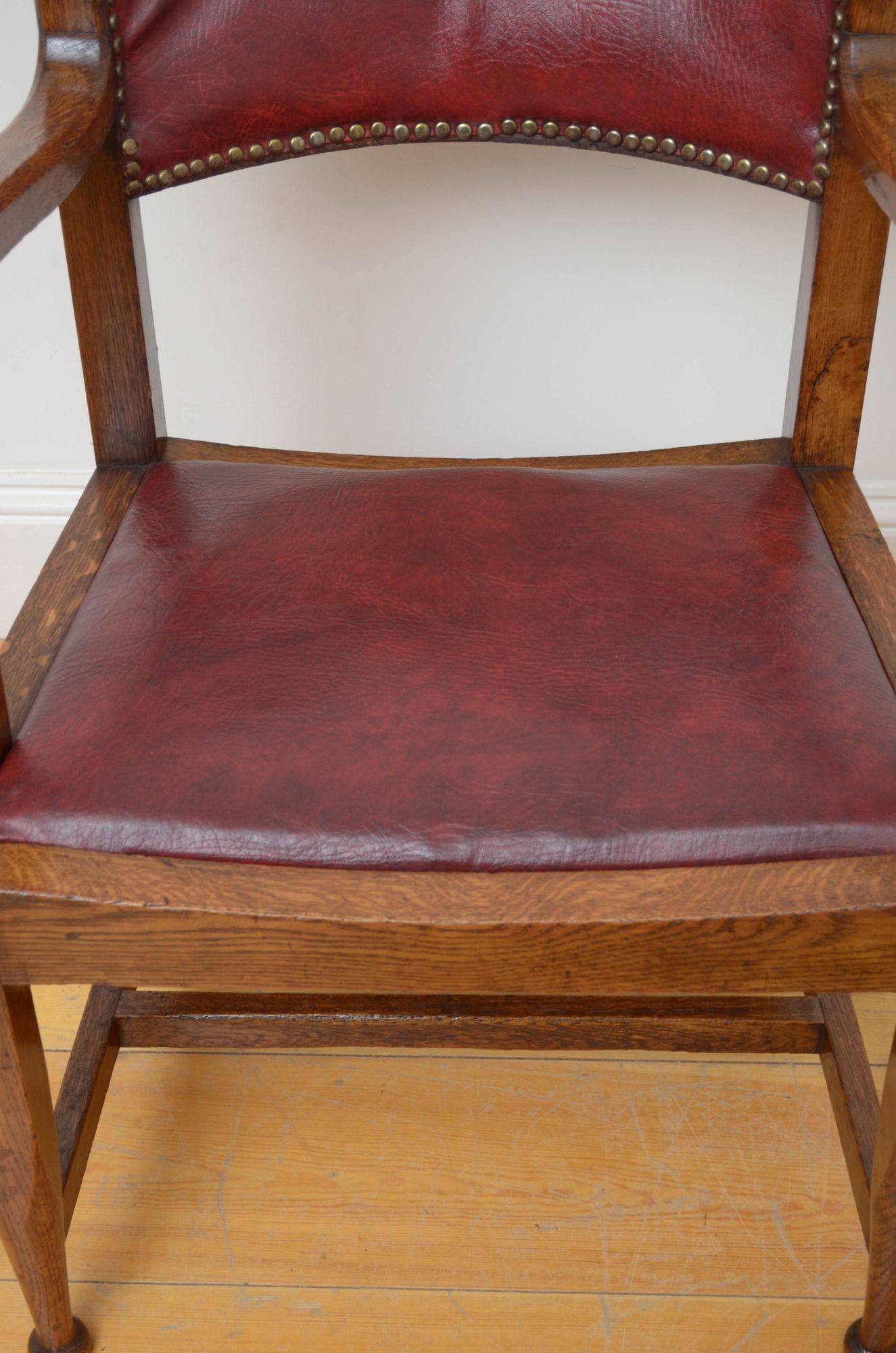 Arts and Crafts Oak Desk Chair / Office Chair In Good Condition For Sale In Whaley Bridge, GB
