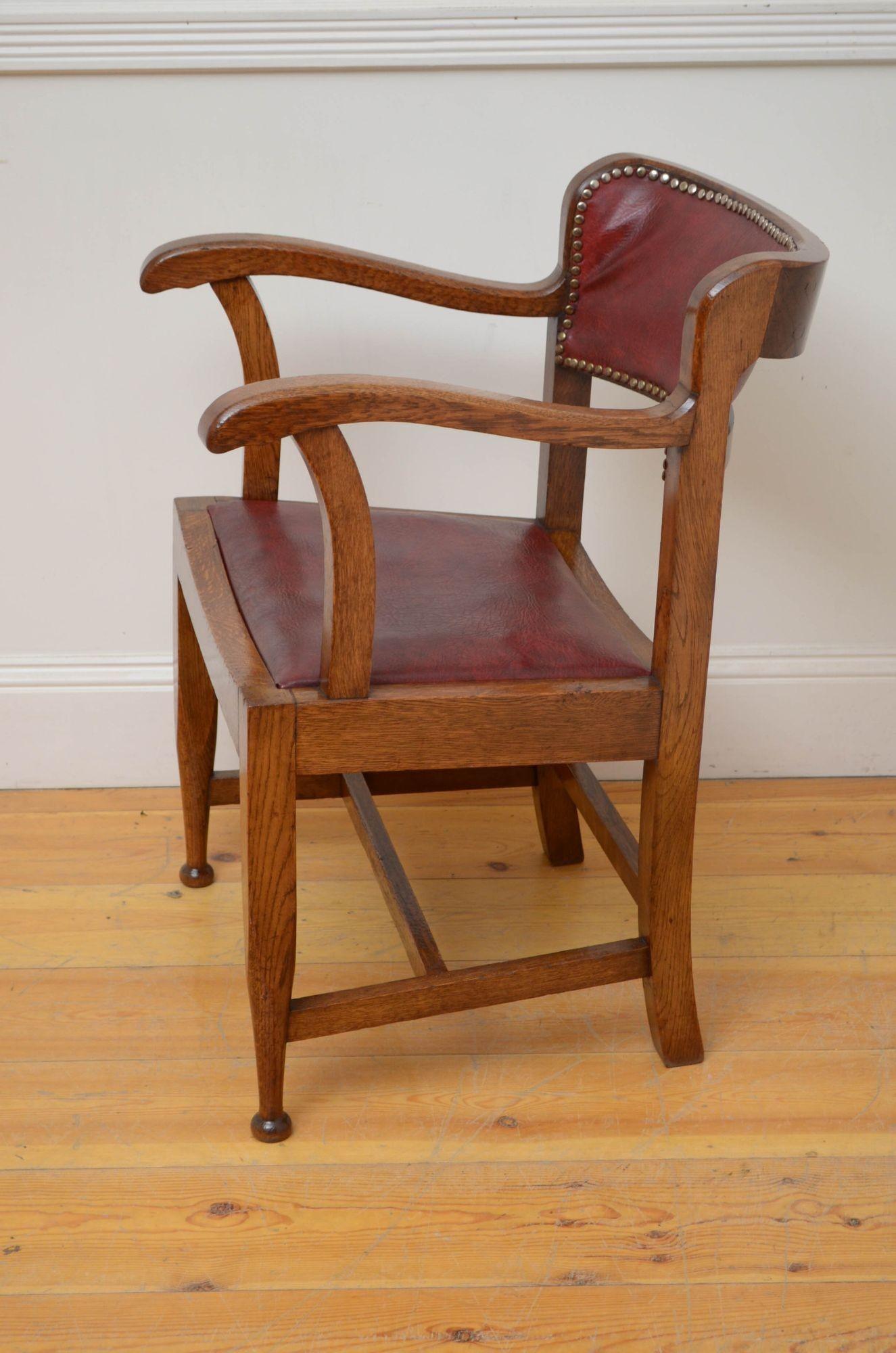 Arts and Crafts Oak Desk Chair / Office Chair For Sale 4