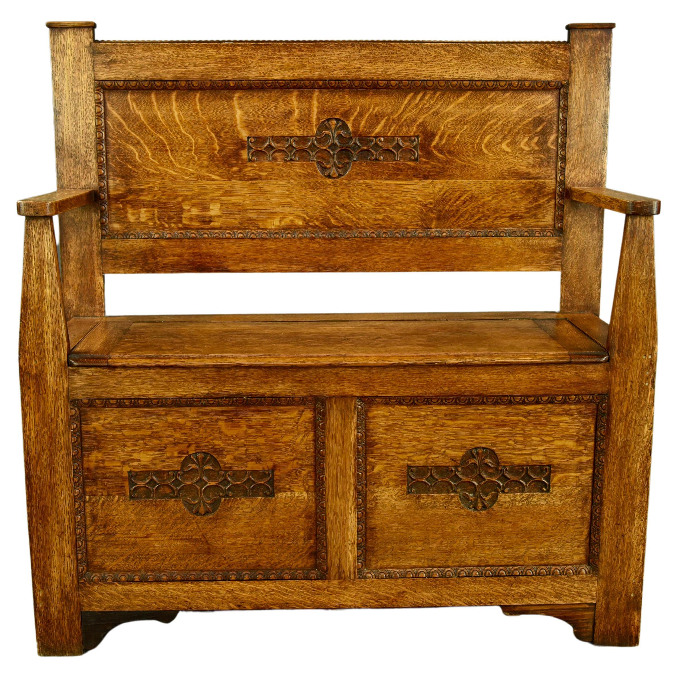 Arts and Crafts Oak Hall Bench