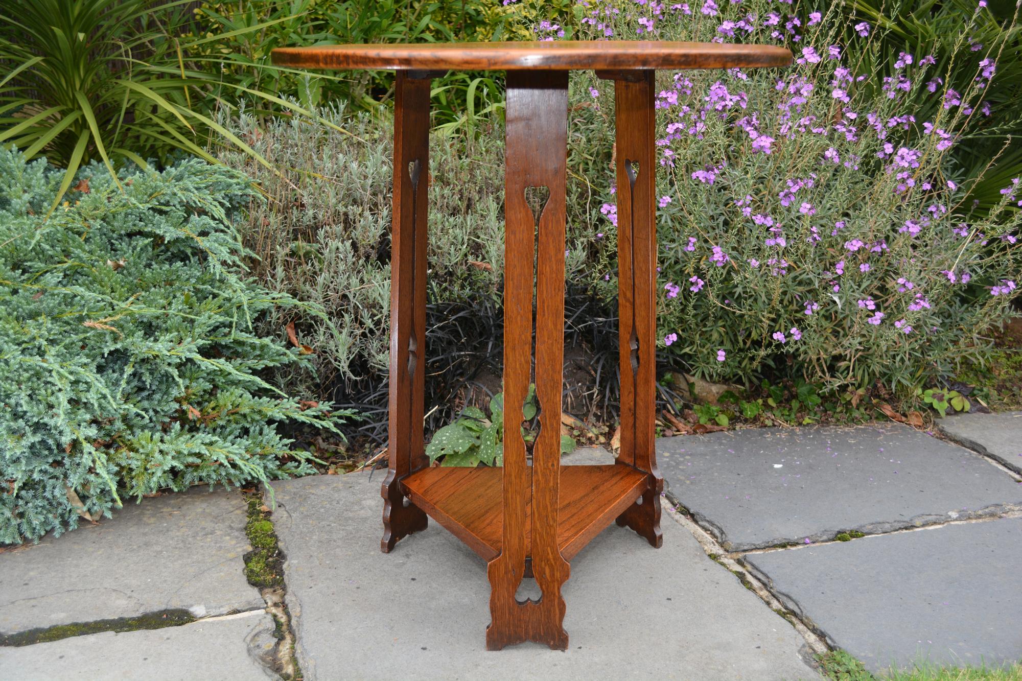 Arts and Crafts Arts & Crafts Oak Lamp Table