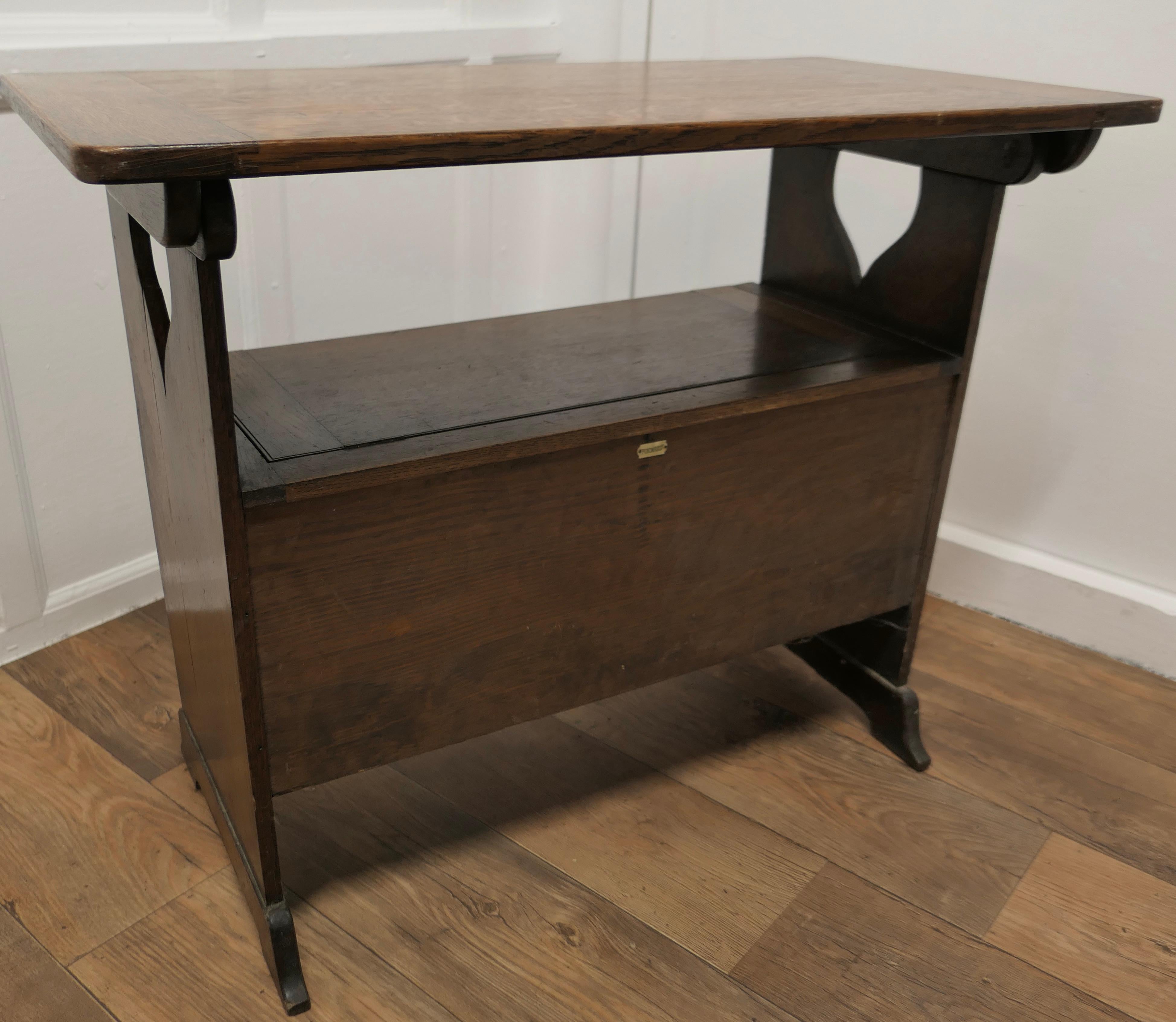 Arts and Crafts Oak Monks Bench Settle, Hall Table 2