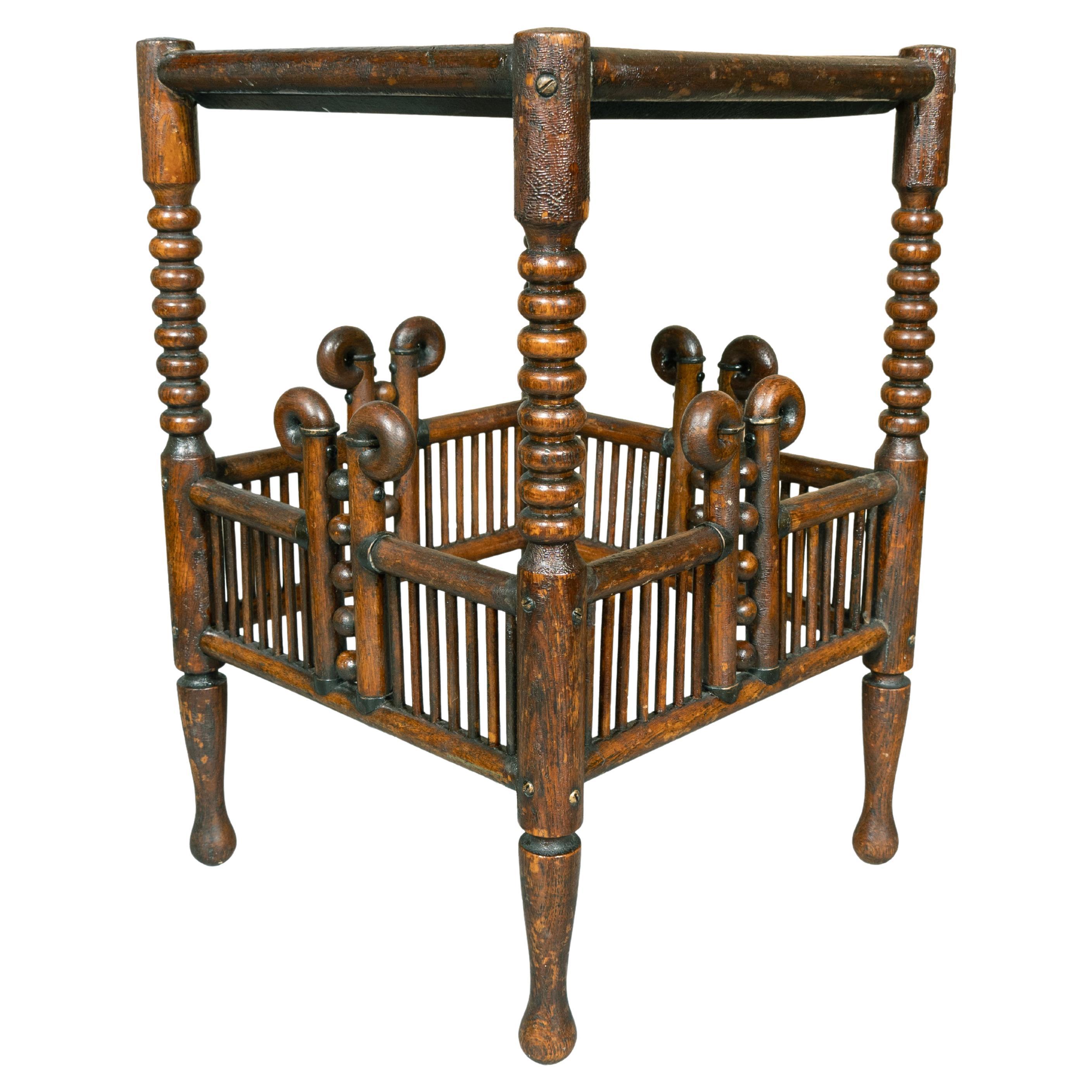 Table d'appoint en chêne Arts And Crafts