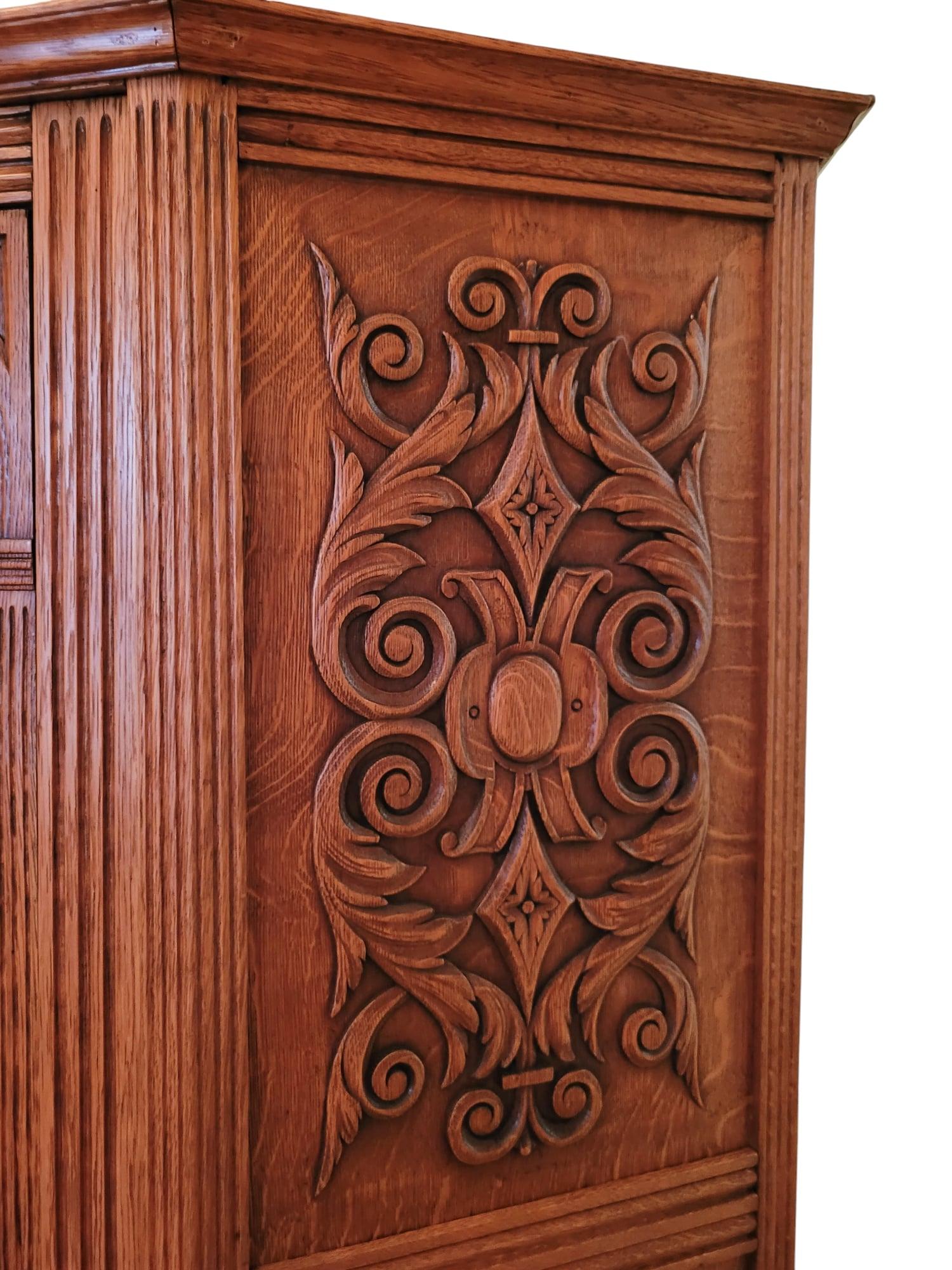 Arts and Crafts-Kleiderschrank aus Eiche, spätes 19. / frühes 20. Jahrhundert im Angebot 3