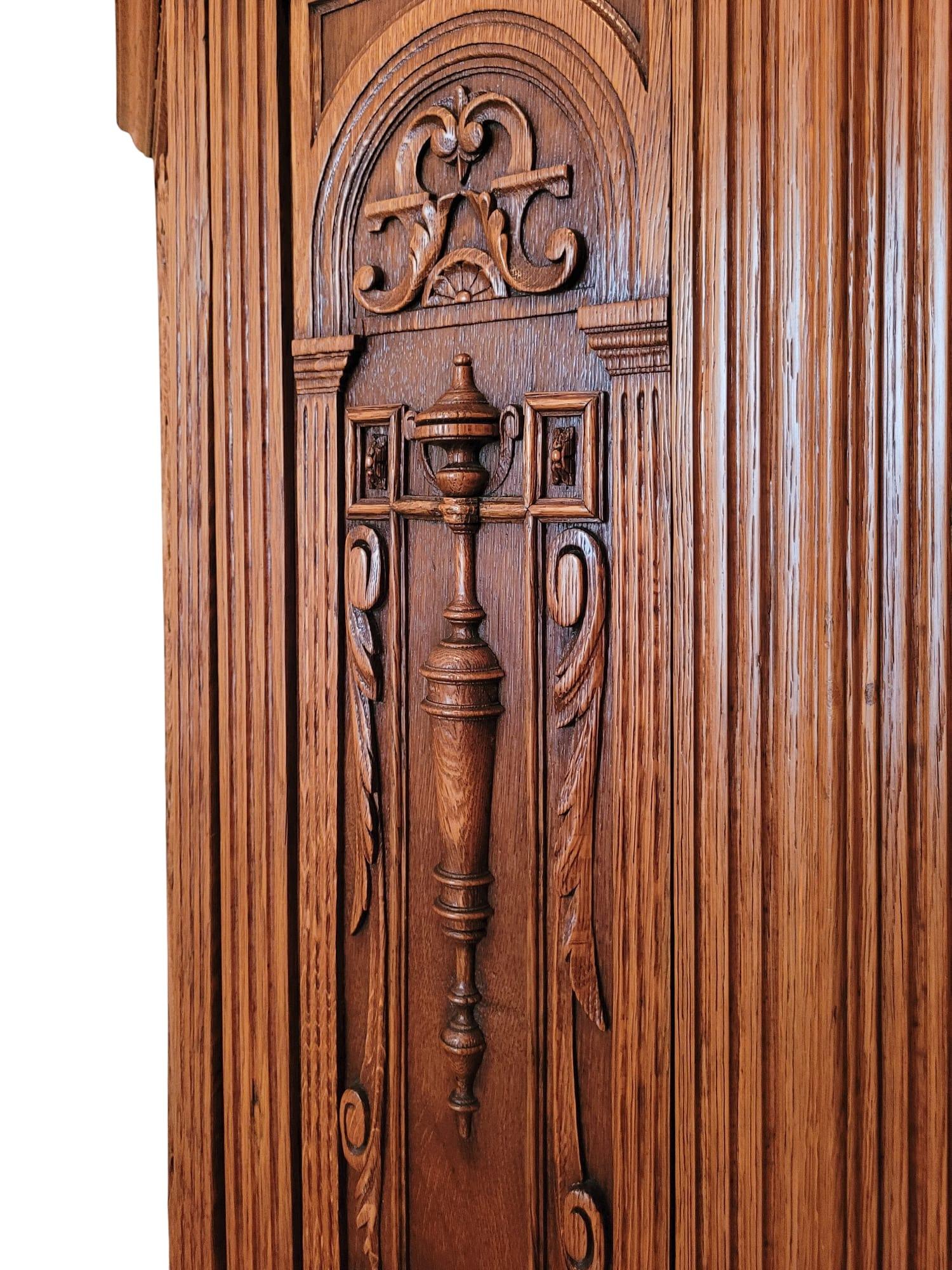 Arts and Crafts-Kleiderschrank aus Eiche, spätes 19. / frühes 20. Jahrhundert im Angebot 4
