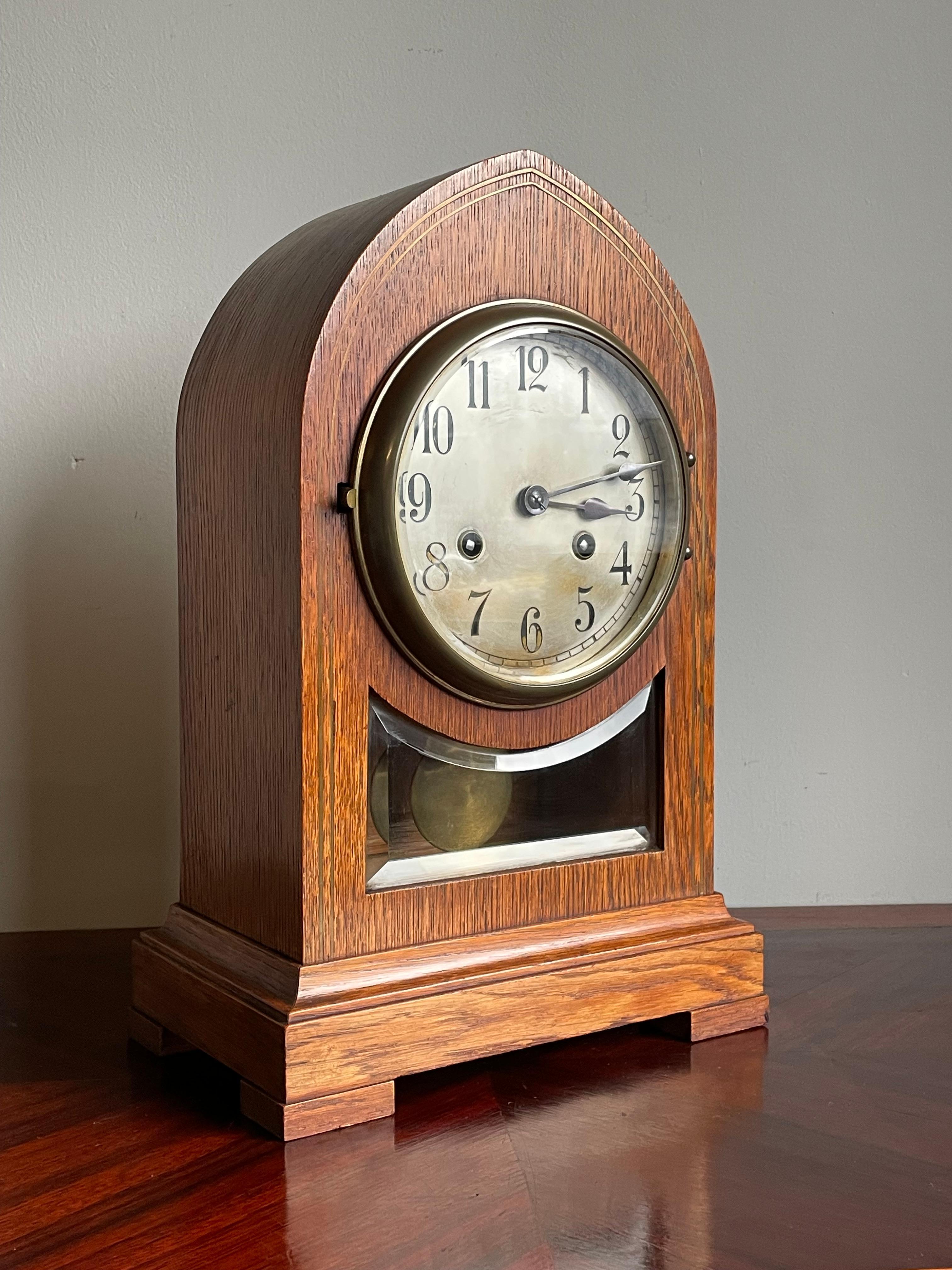 Arts and Crafts Oakwood and Brass Inlay Pendulum / Table Clock w. Beveled Glass 7