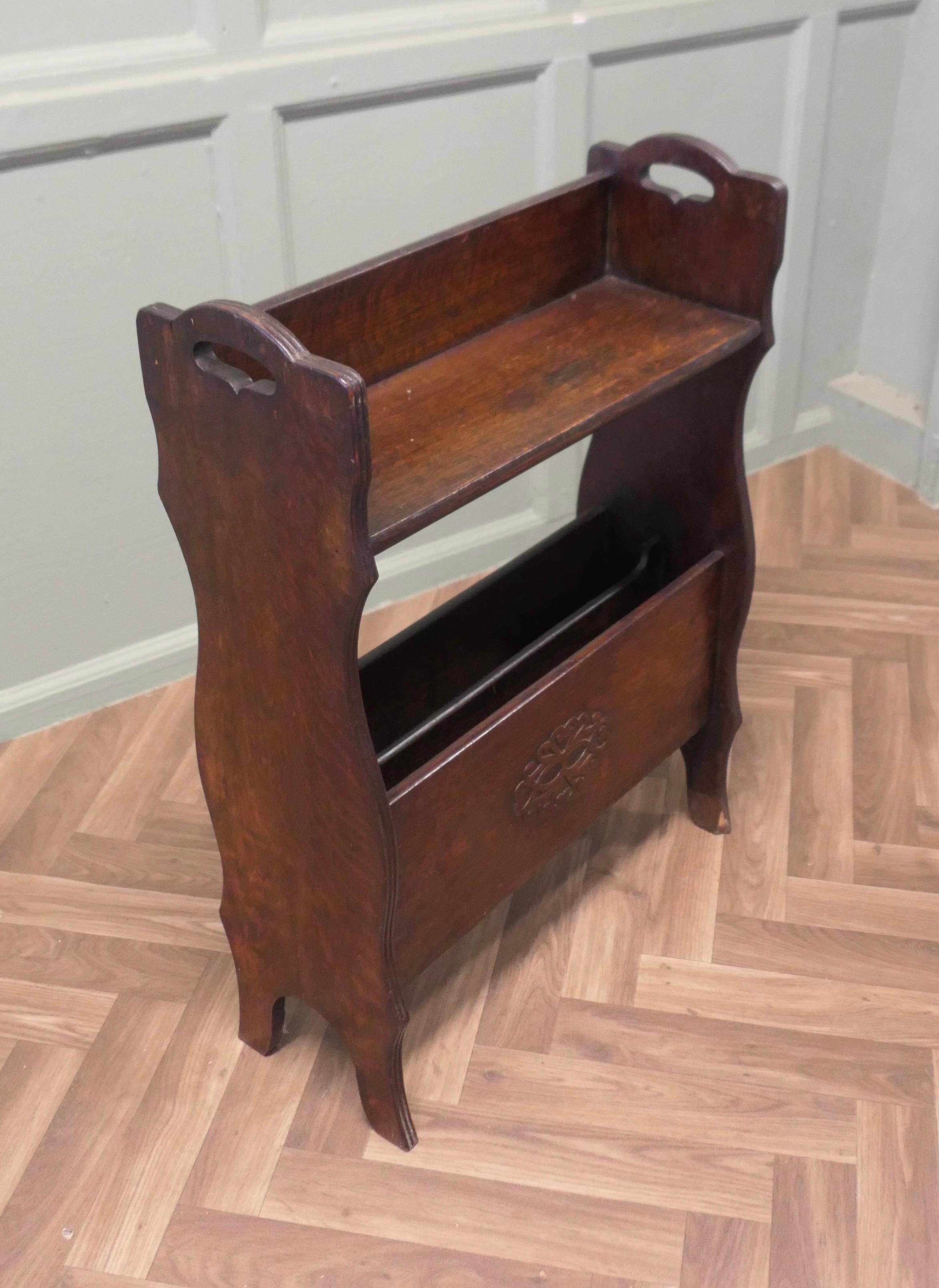 Early 20th Century Arts and Crafts Open Front Oak Bookcase with Magazine Rack For Sale