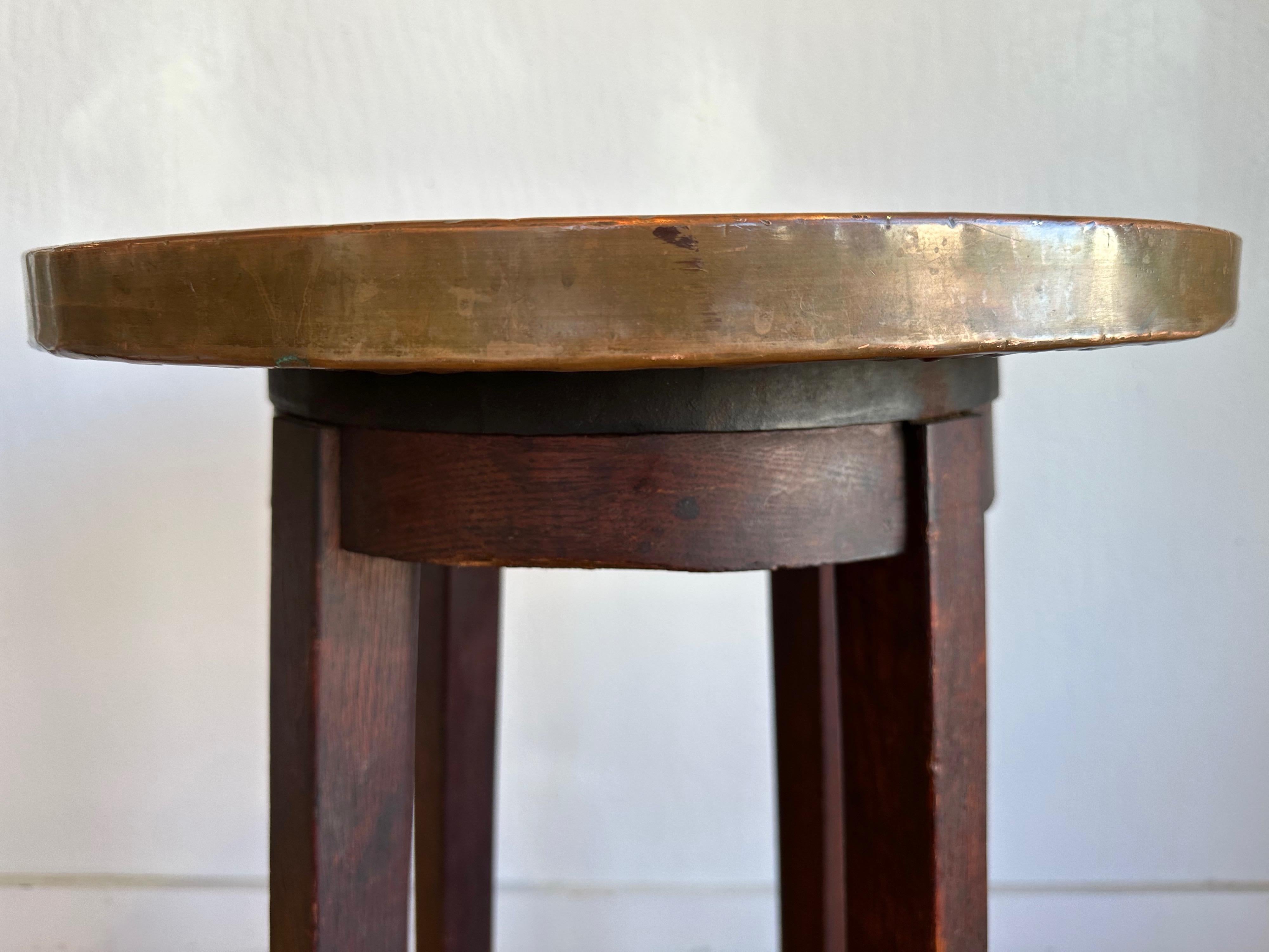 Early 20th Century Arts and Crafts or Mission Copper-Top Oak Side Table or Plant Stand, circa 1920 For Sale