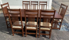 Arts and Crafts- oder Missionsstil Kirschbaumholz-Esstisch, Tisch mit acht Stühlen