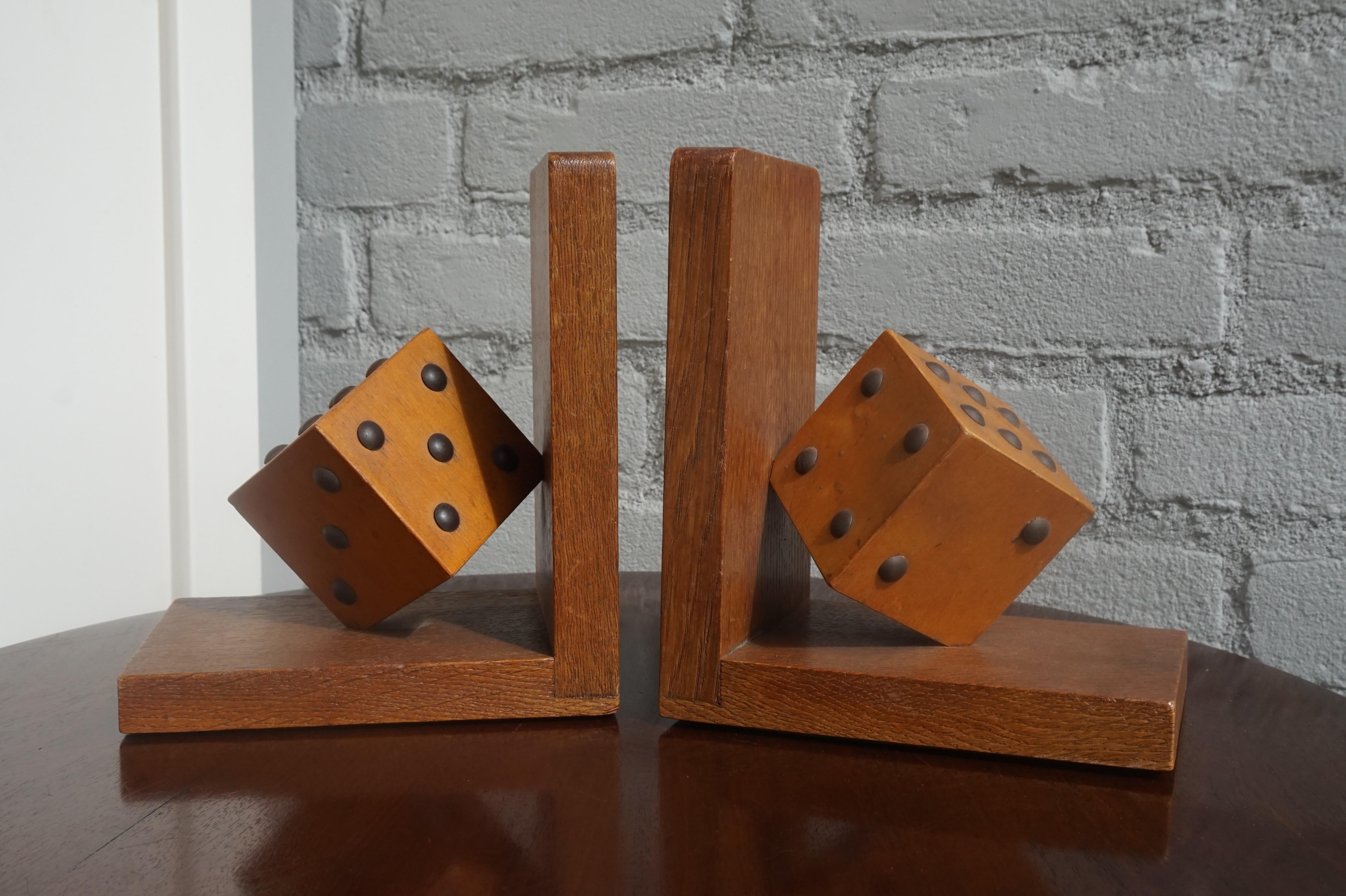 Arts & Crafts Pair of Wooden Dice with Metal Nails Bookends for The Gamblers 7