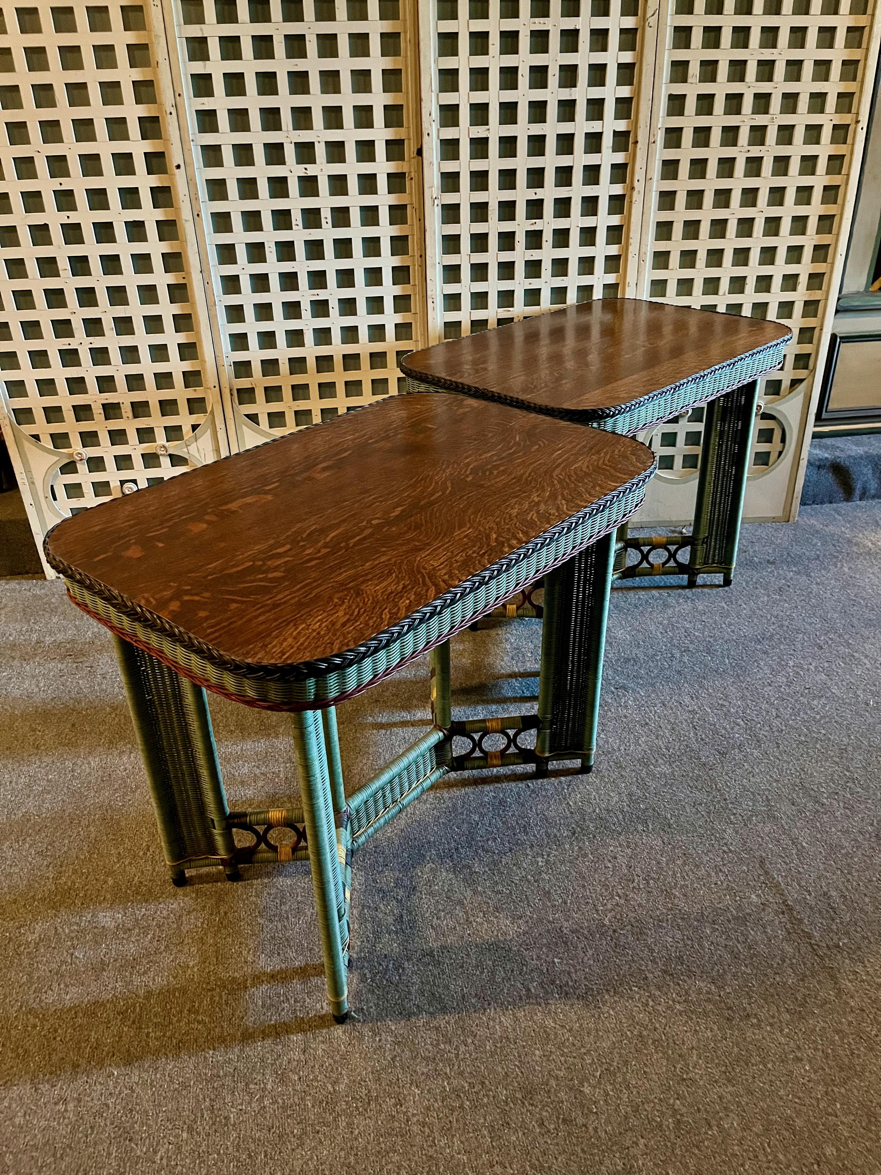 Arts and Crafts Period Library / Lamp table C. 1910 C. with Quarter Sawn Oak Top For Sale 5