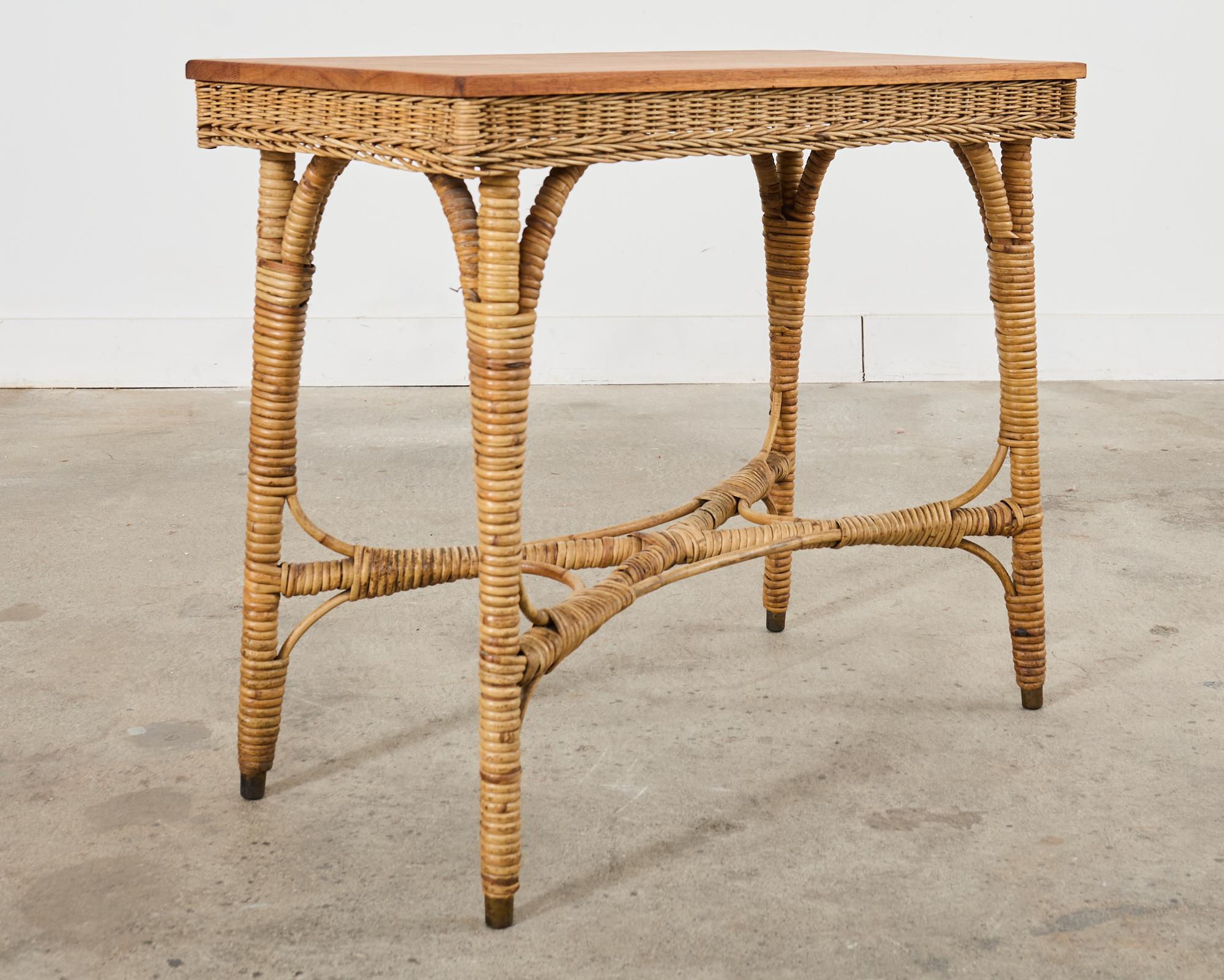 Arts and Crafts Period Rattan Wicker Console or Center Table In Good Condition For Sale In Rio Vista, CA