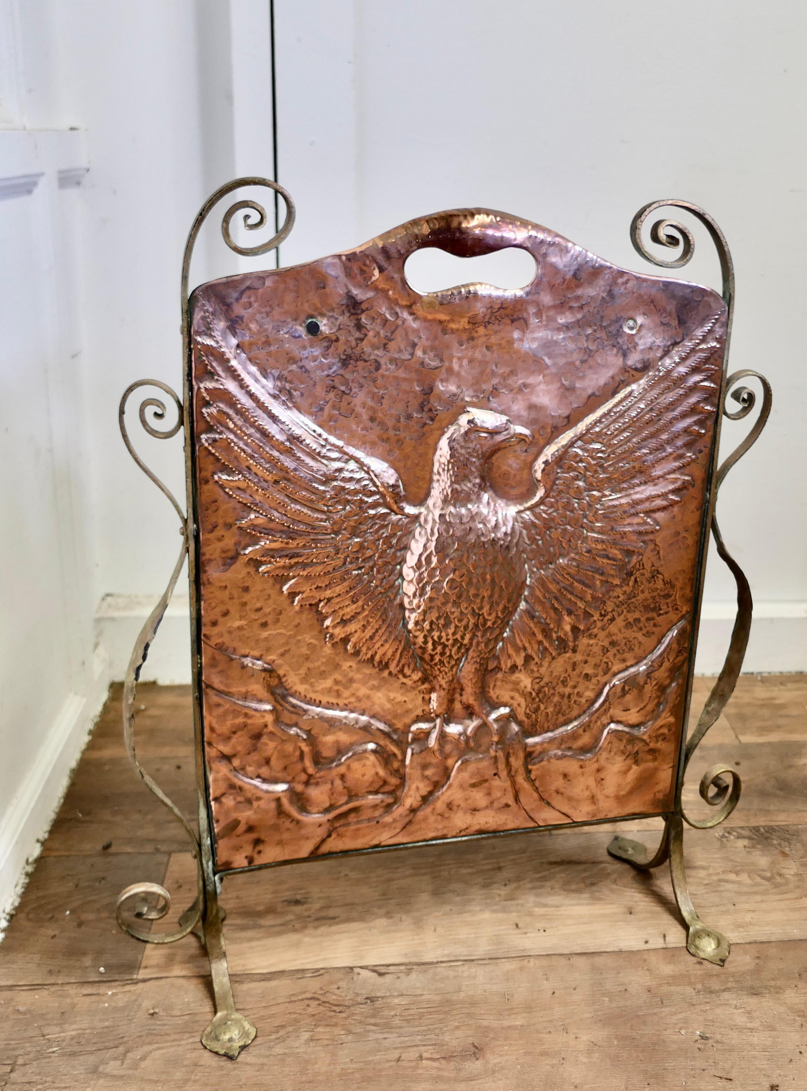Arts and Crafts Phoenix Eagle Copper and Brass Fire Screen  This is a Classic in In Good Condition For Sale In Chillerton, Isle of Wight