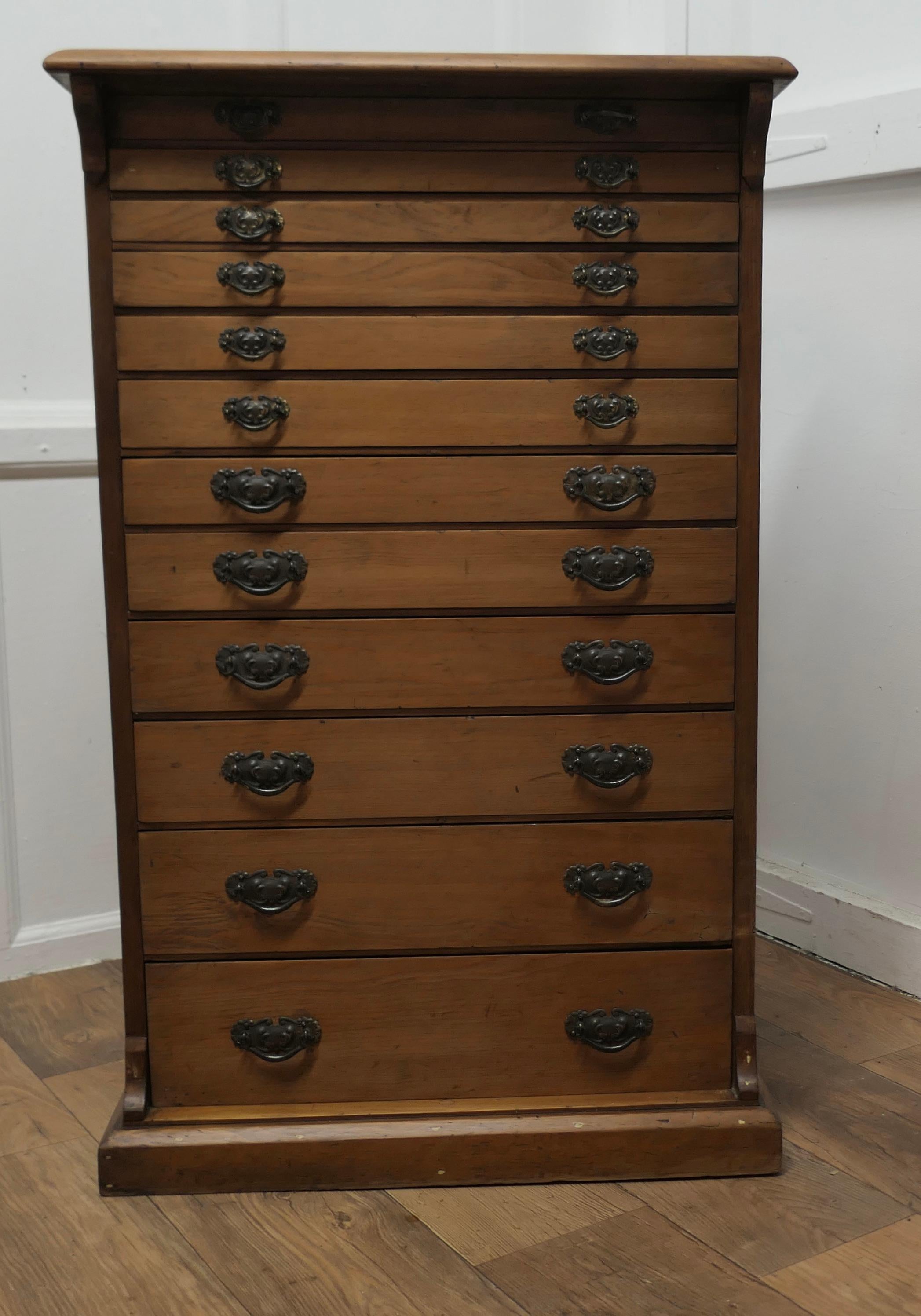 Arts and Crafts Pine Collectors Cabinet Filing Drawers    For Sale 6