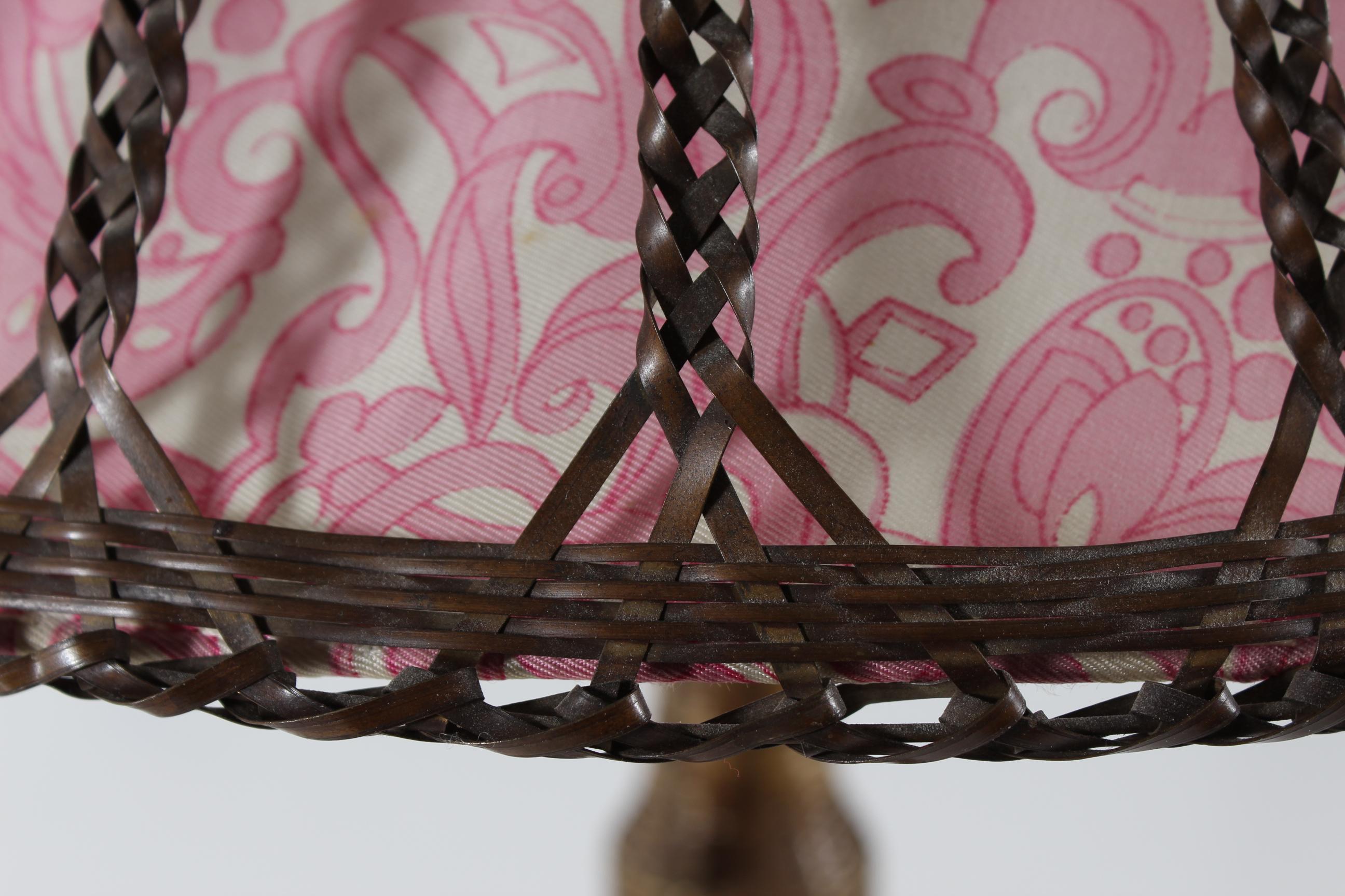Arts and Crafts Pull Chain Table Lamp of Plaited Brass with Floral Fabric 1930s For Sale 2