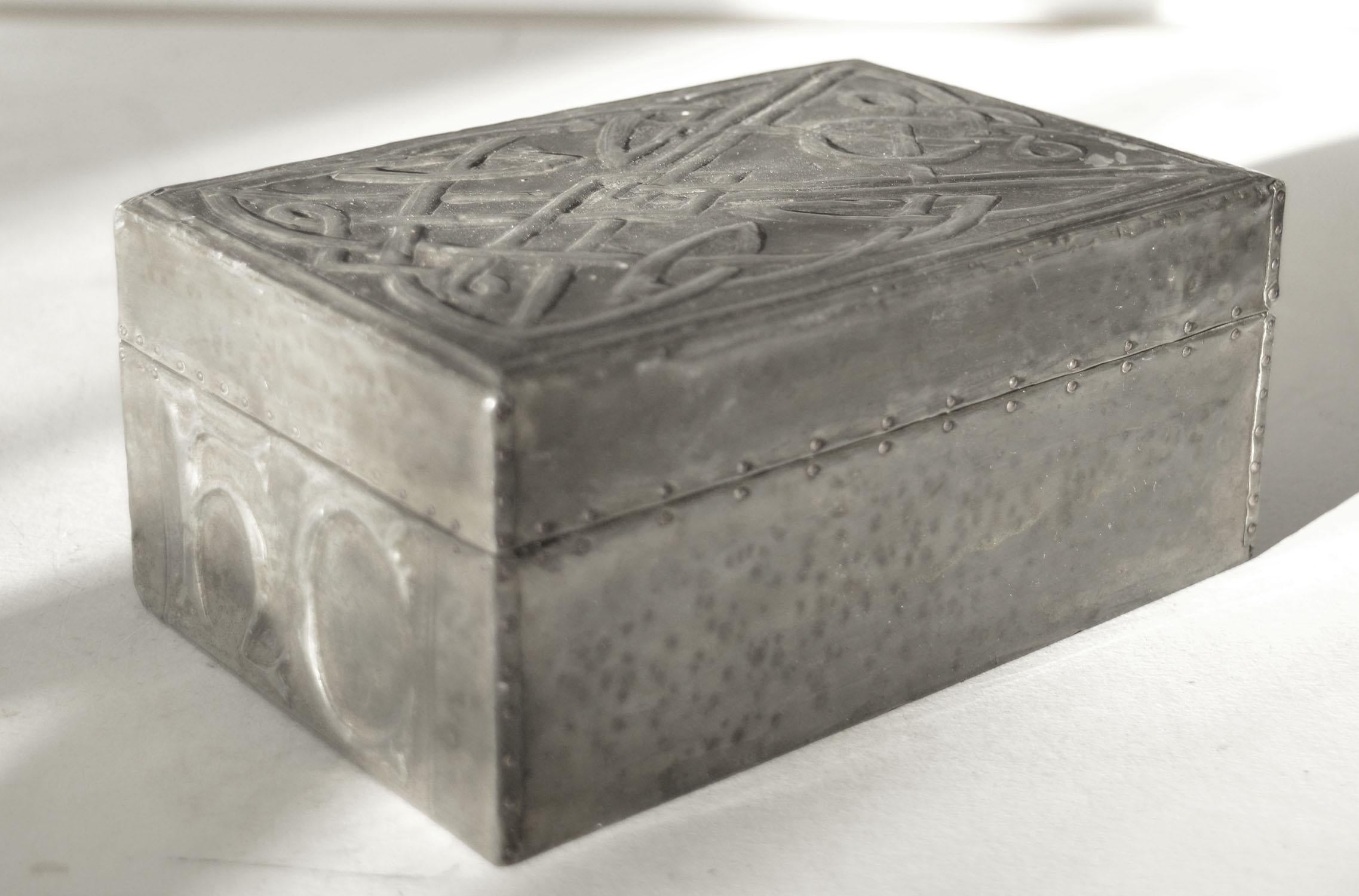 English Arts & Crafts Repousse Pewter Cigarette Box in the Style of Archibald Knox