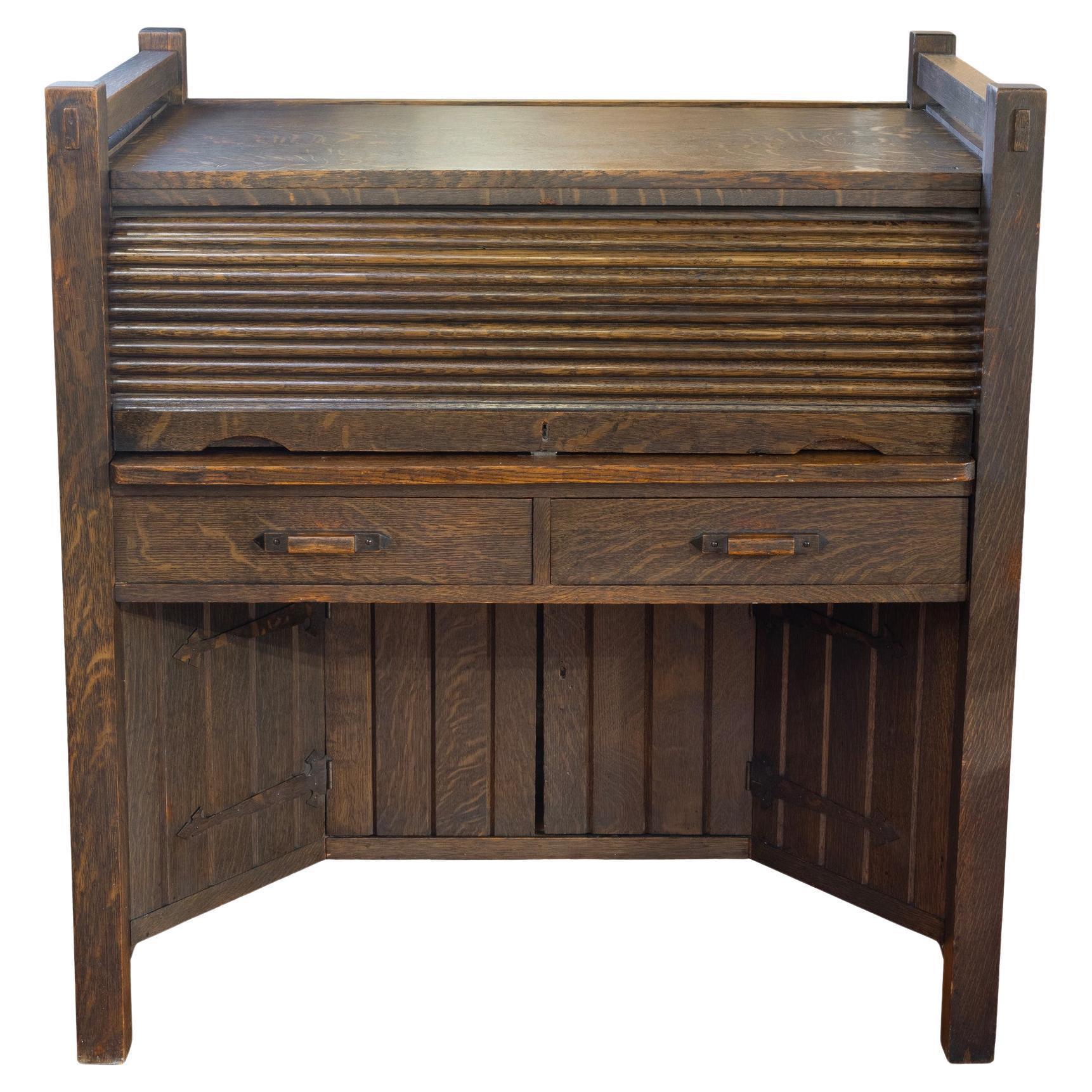 What is the point of a roll top desk?