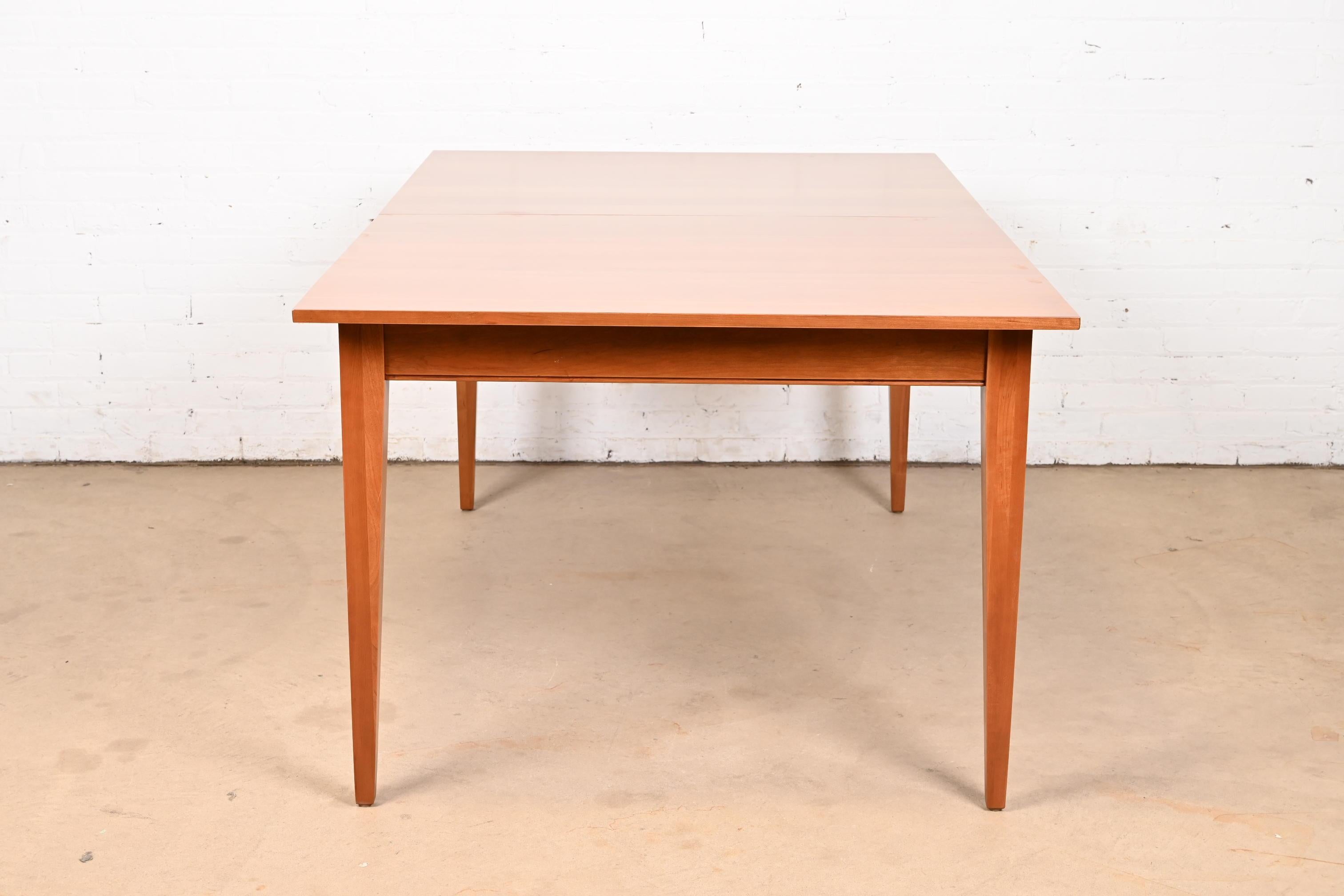 Arts and Crafts Mesa de Comedor Extensible de Cerezo Shaker, Reacabada en venta 4