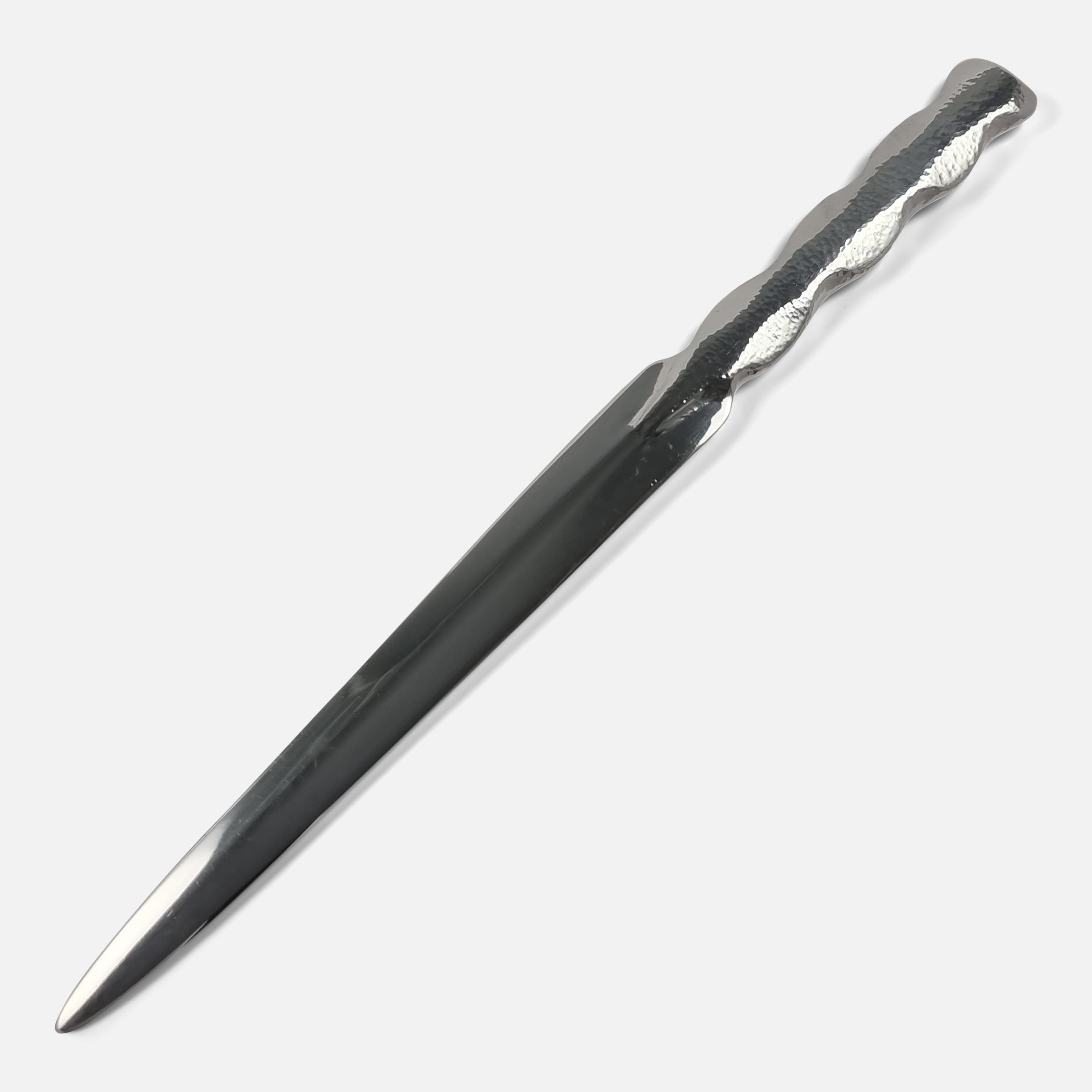 Cuchillo de papel de plata Arts & Crafts, Omar Ramsden, 1938 mediados del siglo XX en venta