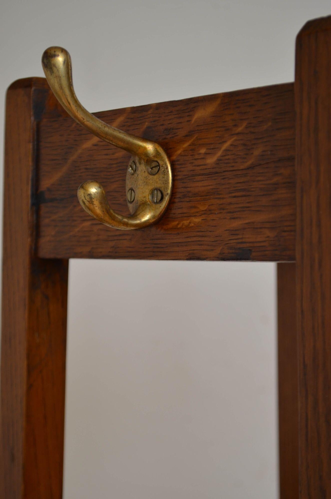 Appendiabiti a stelo in rovere massiccio di Arts and Crafts in vendita 3
