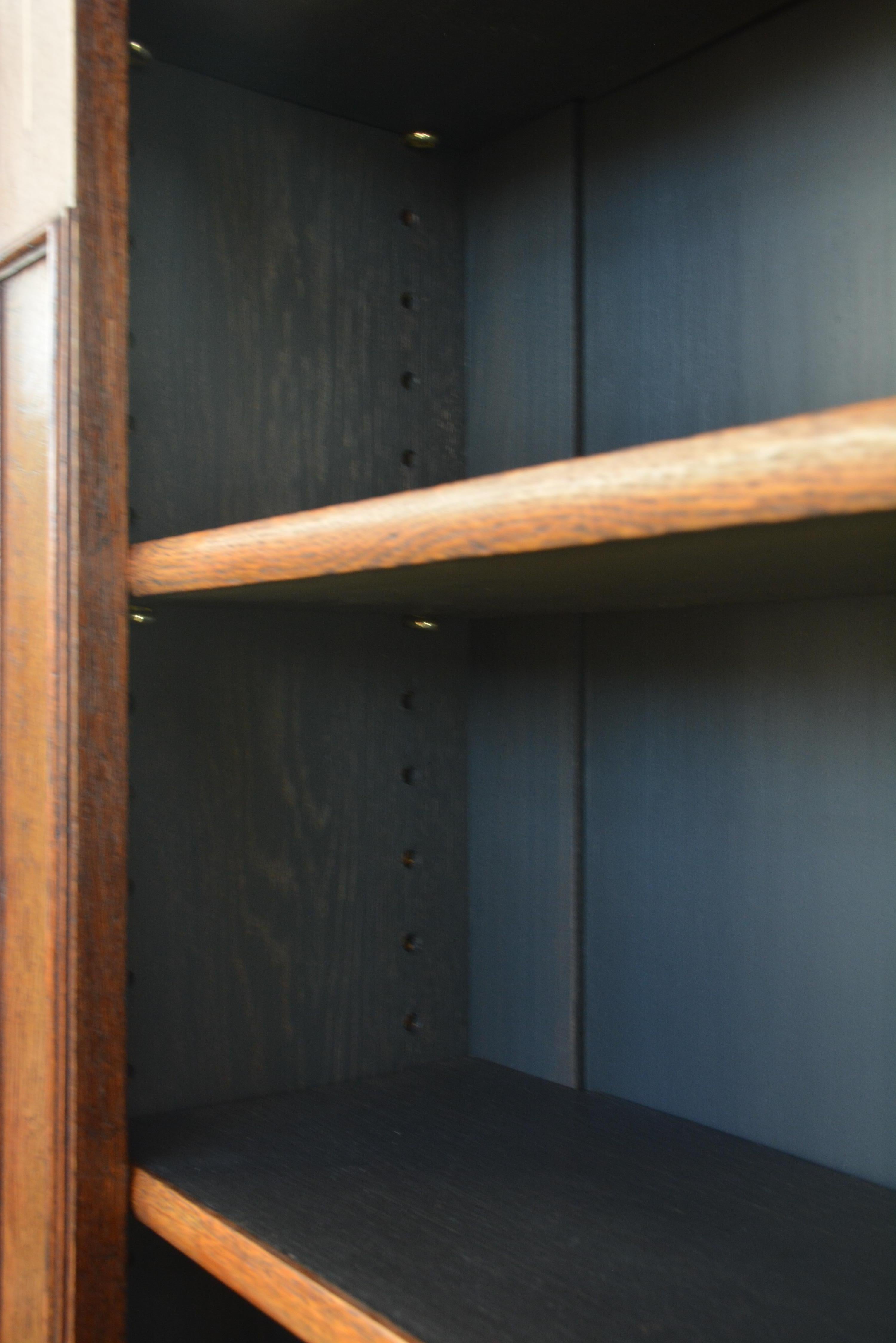 Arts and Crafts Librería abierta de roble macizo c1900 en venta 3