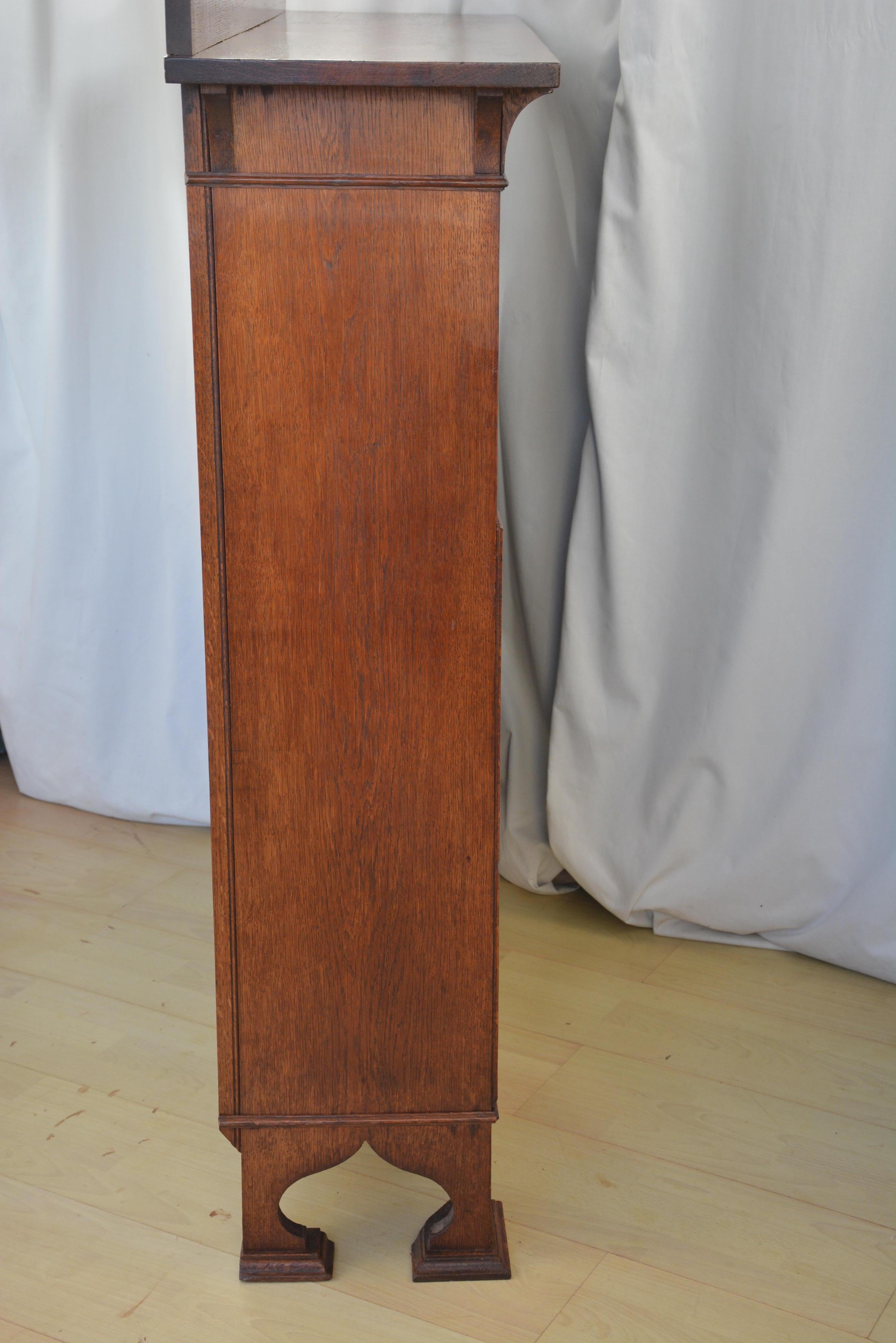 Arts and Crafts Librería abierta de roble macizo c1900 en venta 13