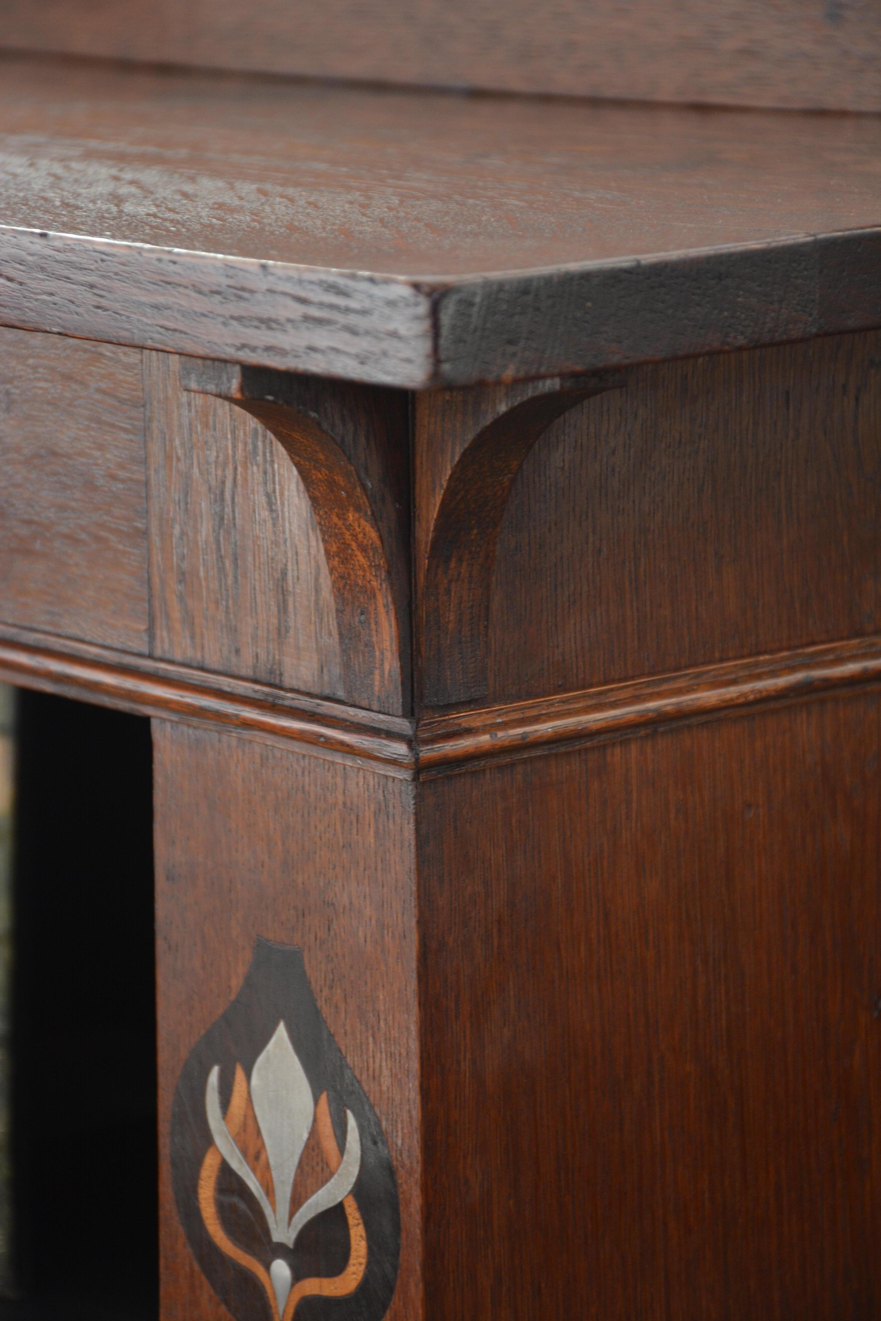 Arts and Crafts Librería abierta de roble macizo c1900 en venta 2