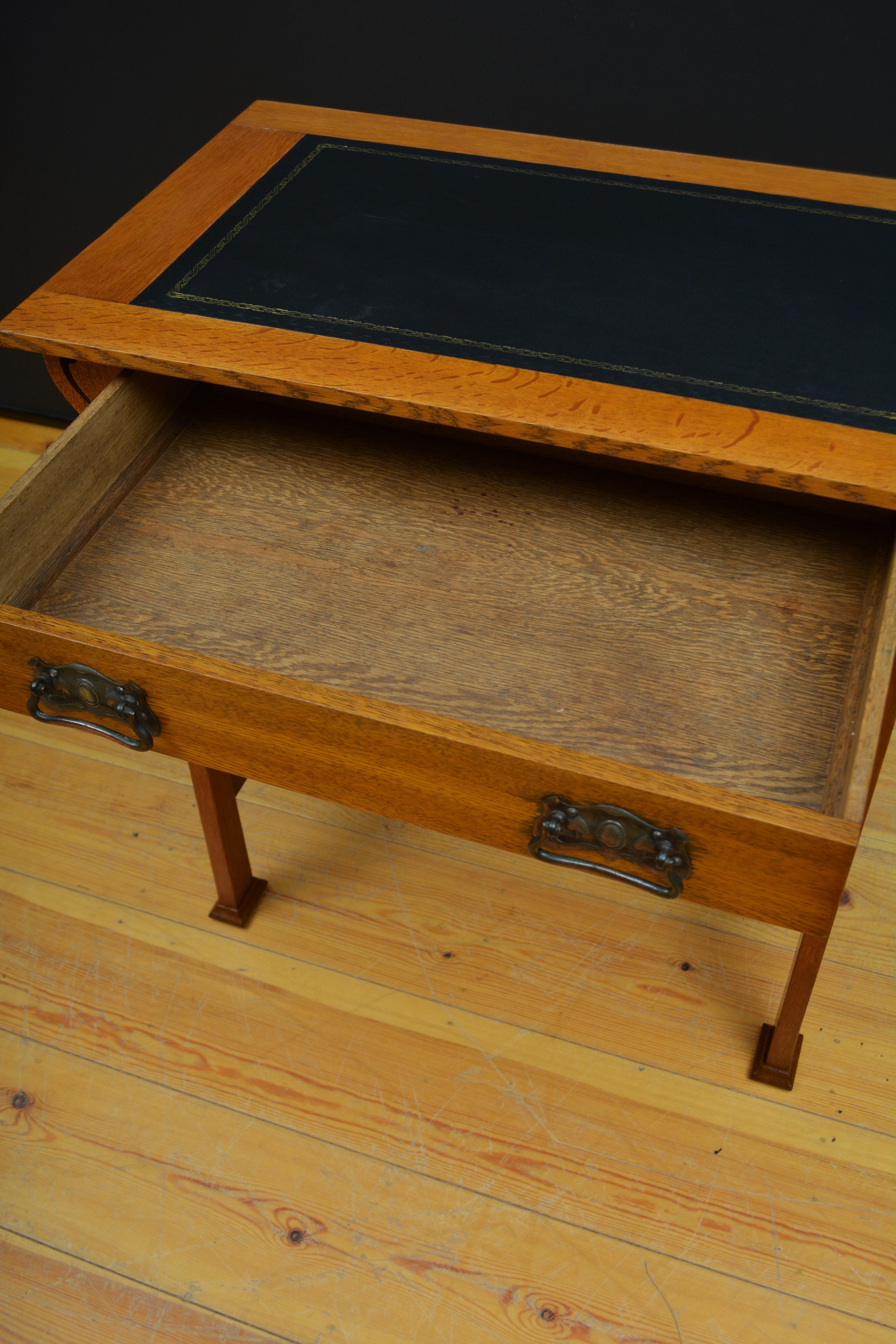 Arts and Crafts Solid Oak Side Table / Writing Table c1900s For Sale 5