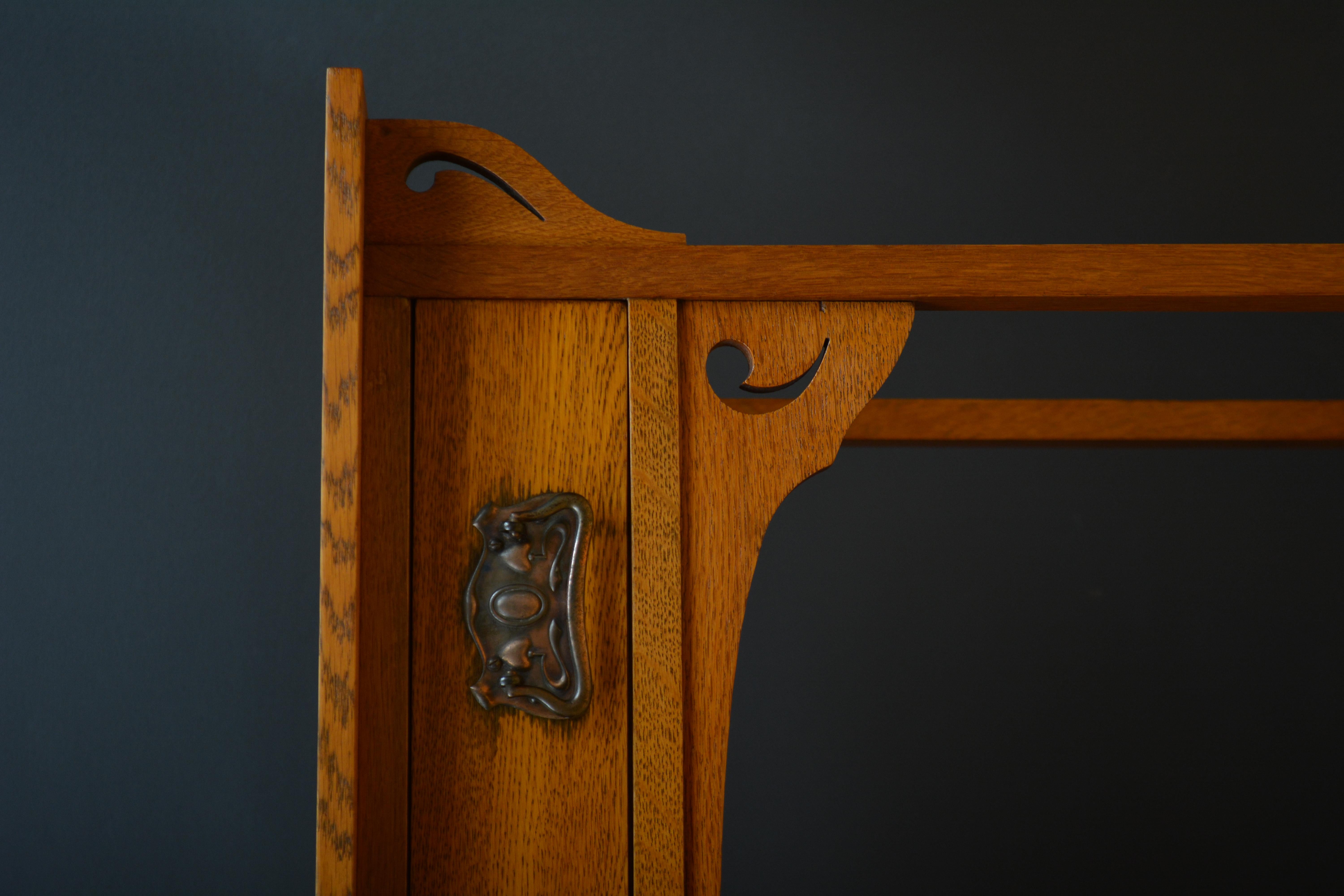 Arts and Crafts Solid Oak Side Table / Writing Table c1900s For Sale 9