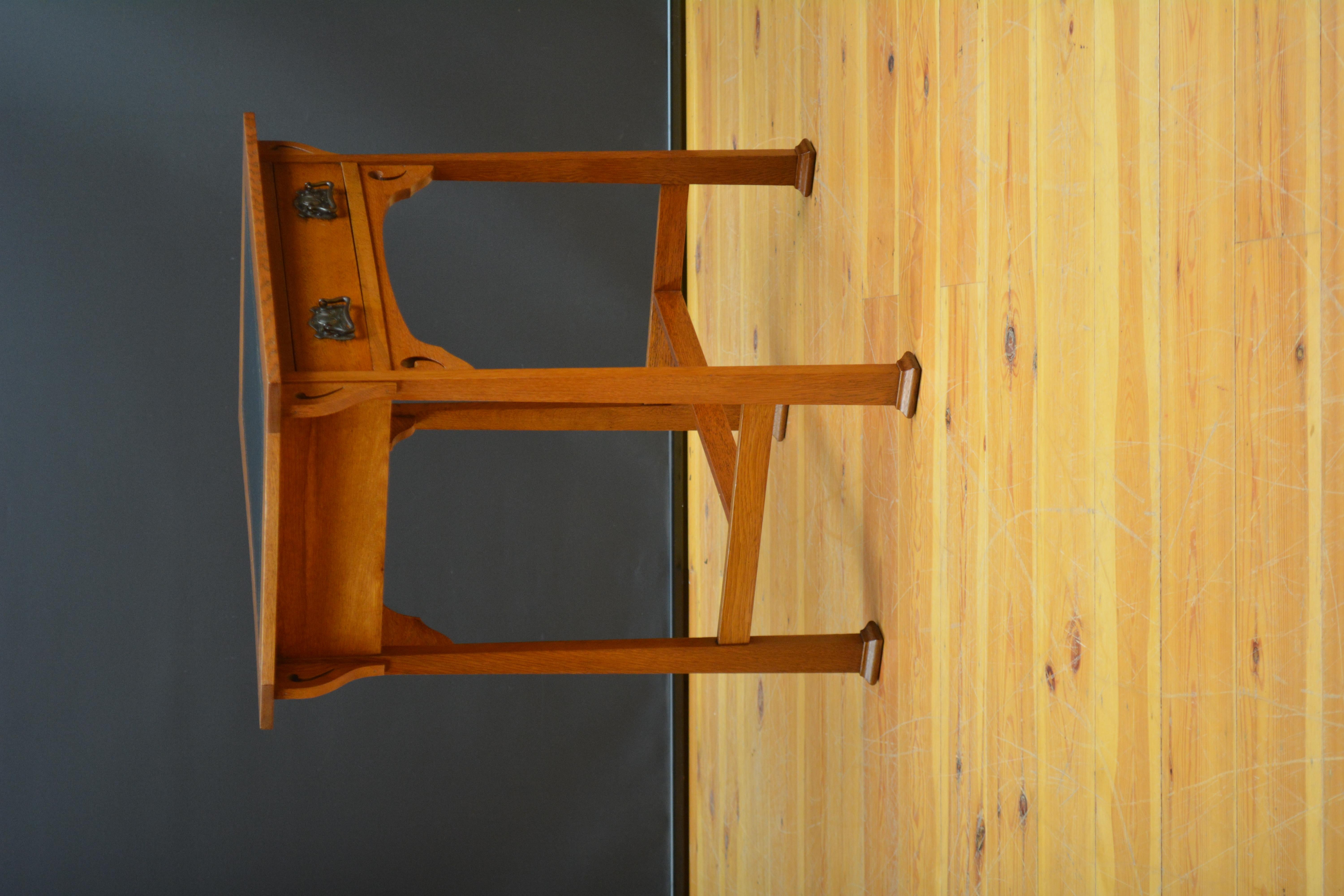 Arts and Crafts Solid Oak Side Table / Writing Table c1900s For Sale 14