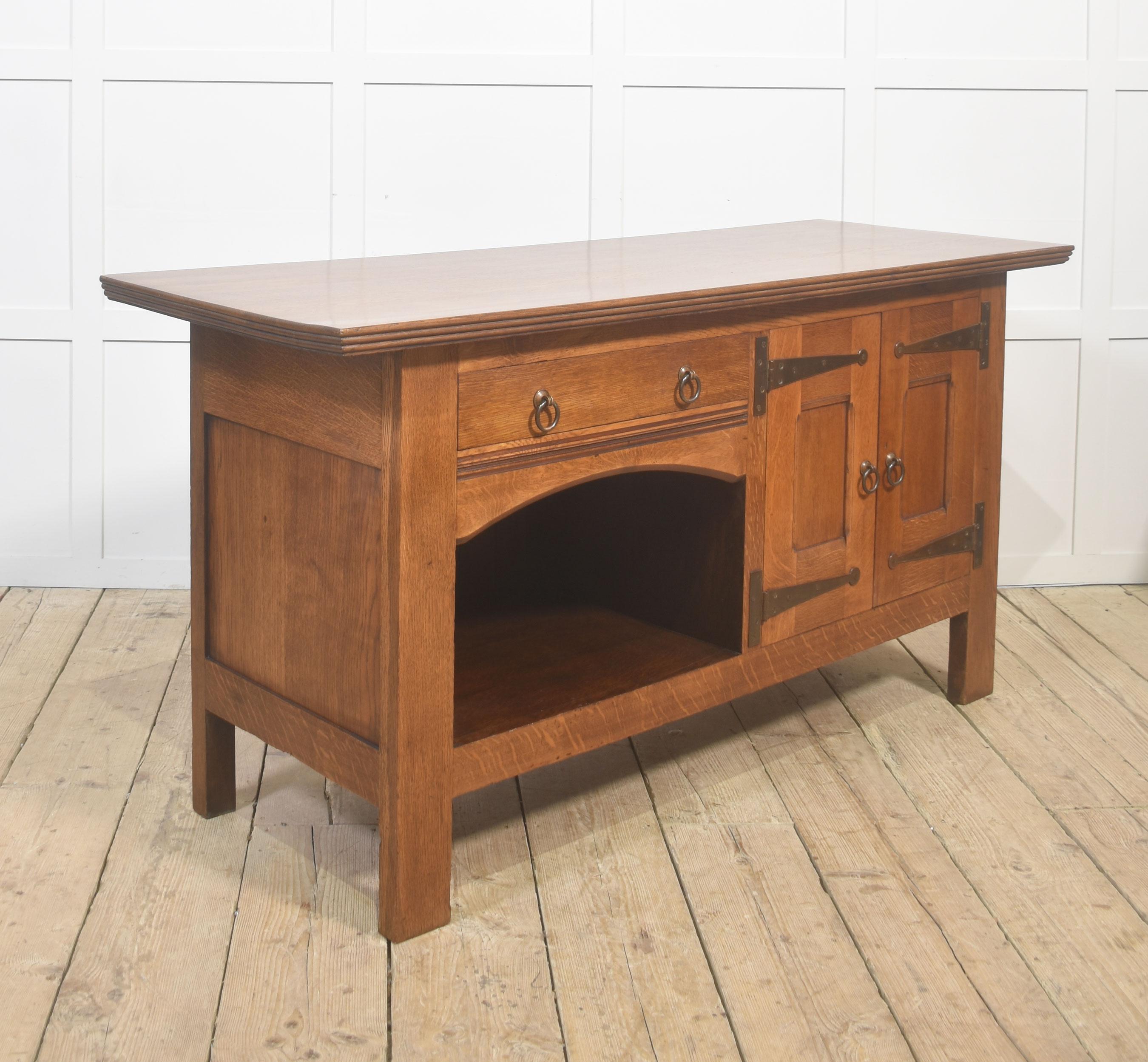 Arts and Crafts Solid Oak Sideboard In Good Condition For Sale In Cheshire, GB