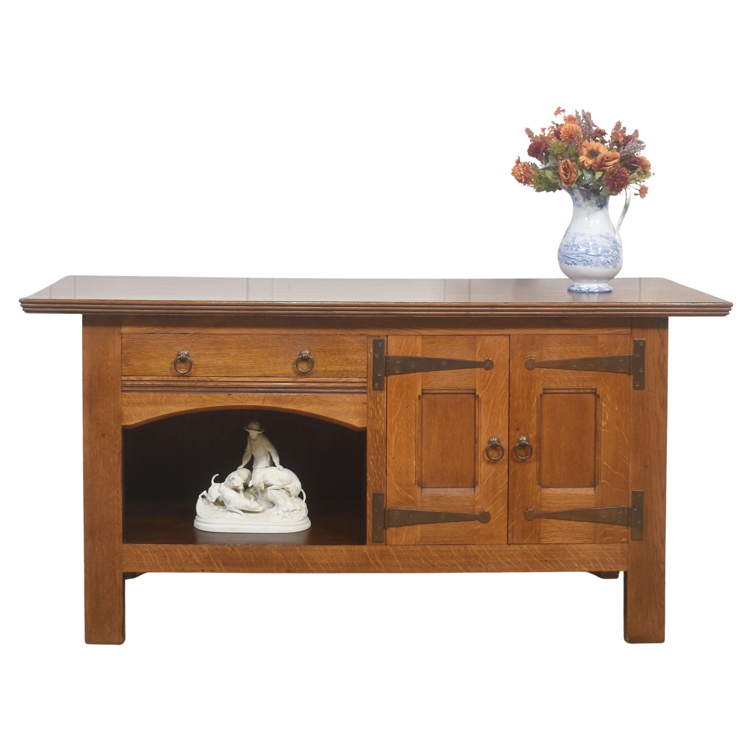 Credenza Arts and Crafts in legno massiccio di Oak