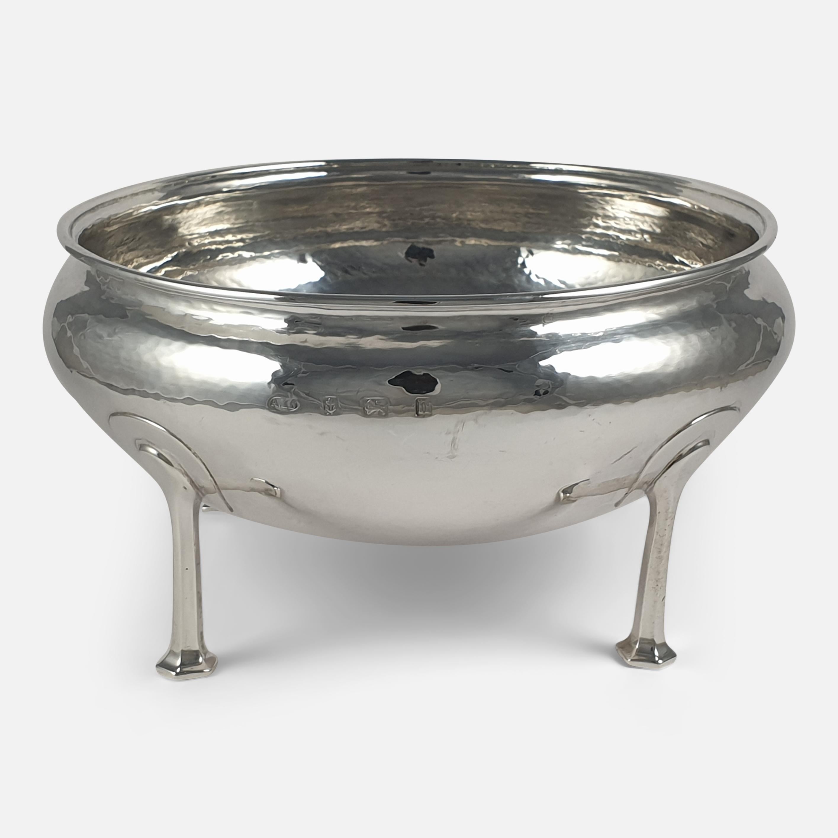Arts & Crafts Sterling Silver Hammered Bowl, A. E. Jones, Birmingham, 1912 For Sale 3