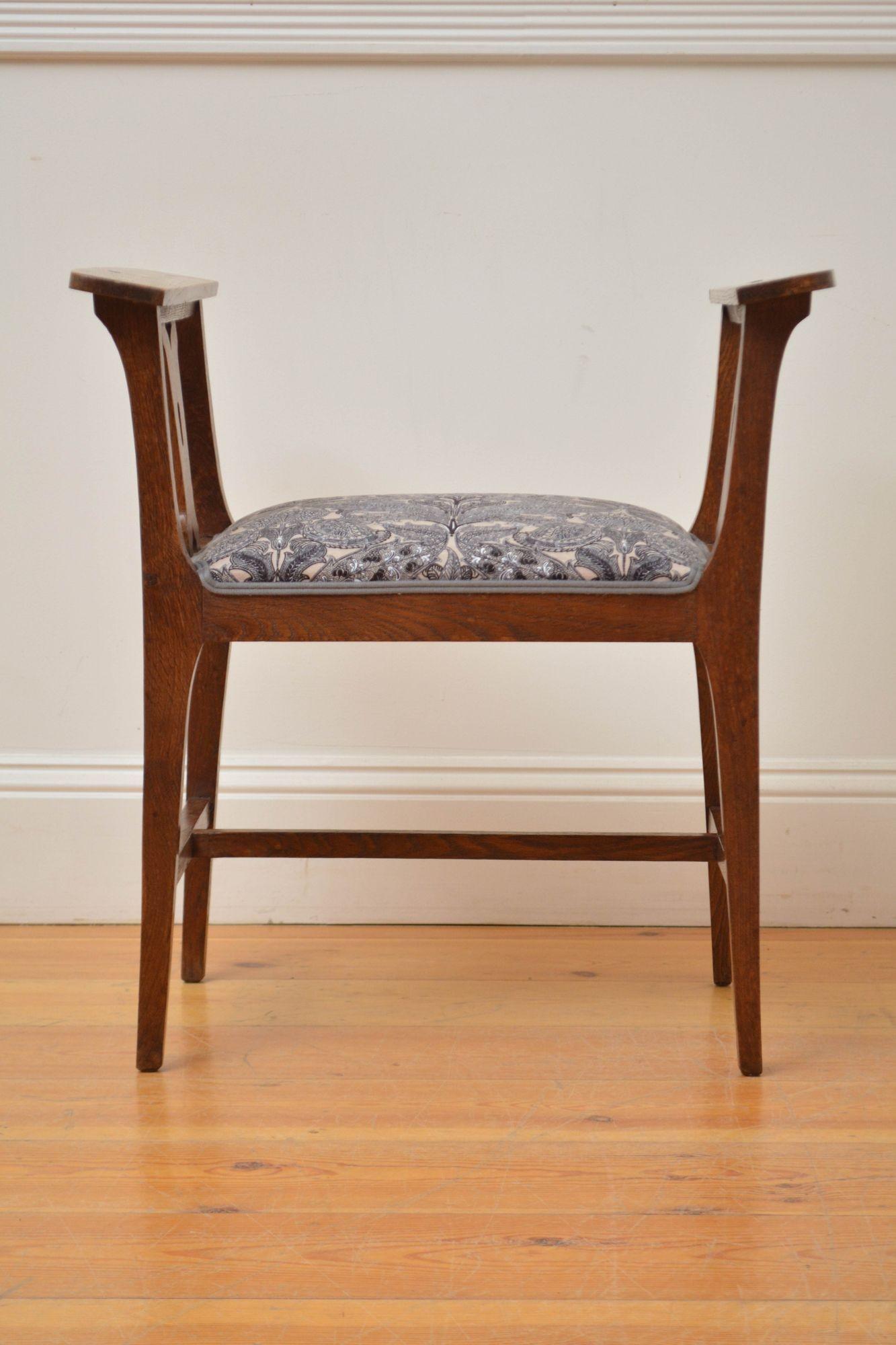 Arts and Crafts-Hocker aus Eiche / Klavierhocker im Zustand „Gut“ im Angebot in Whaley Bridge, GB