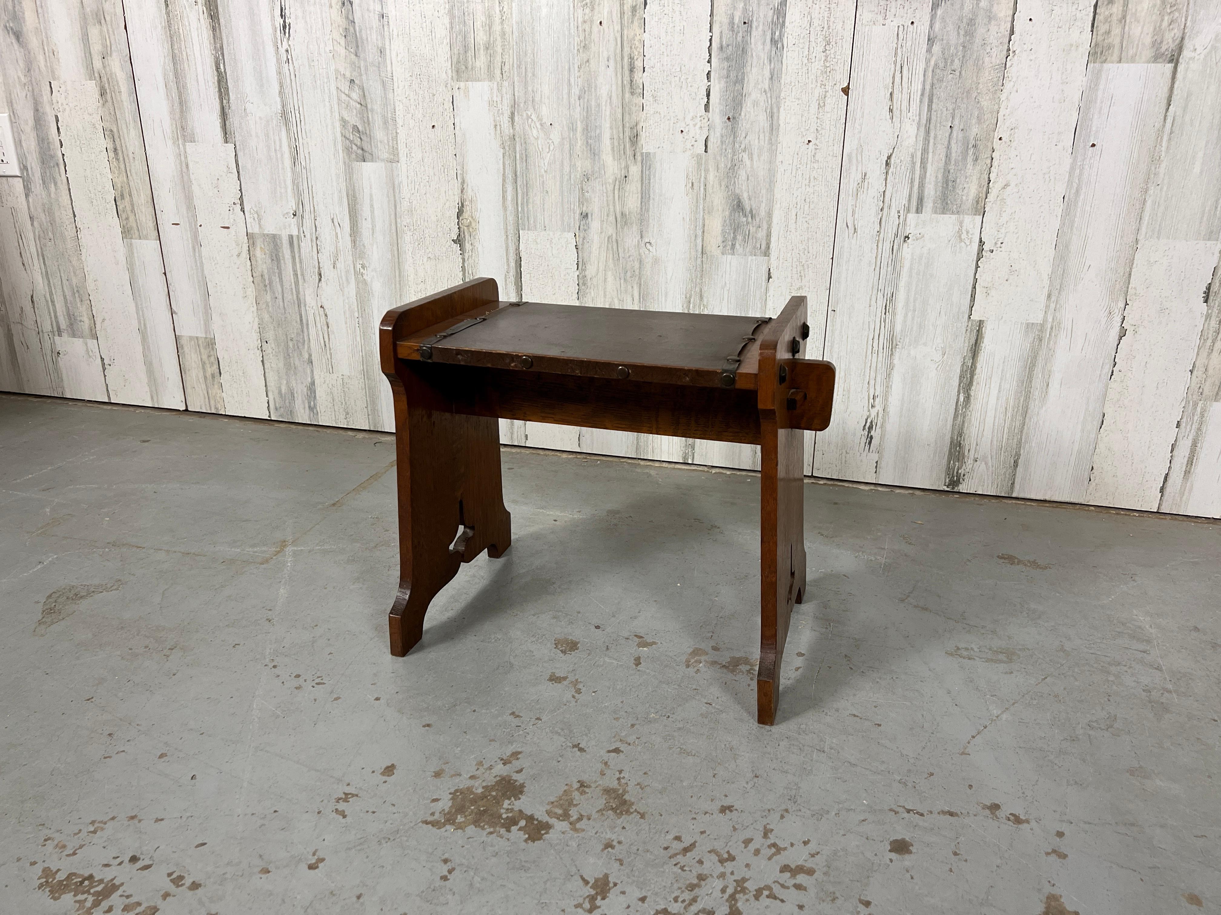 Arts and Crafts Stool /Table  For Sale 5