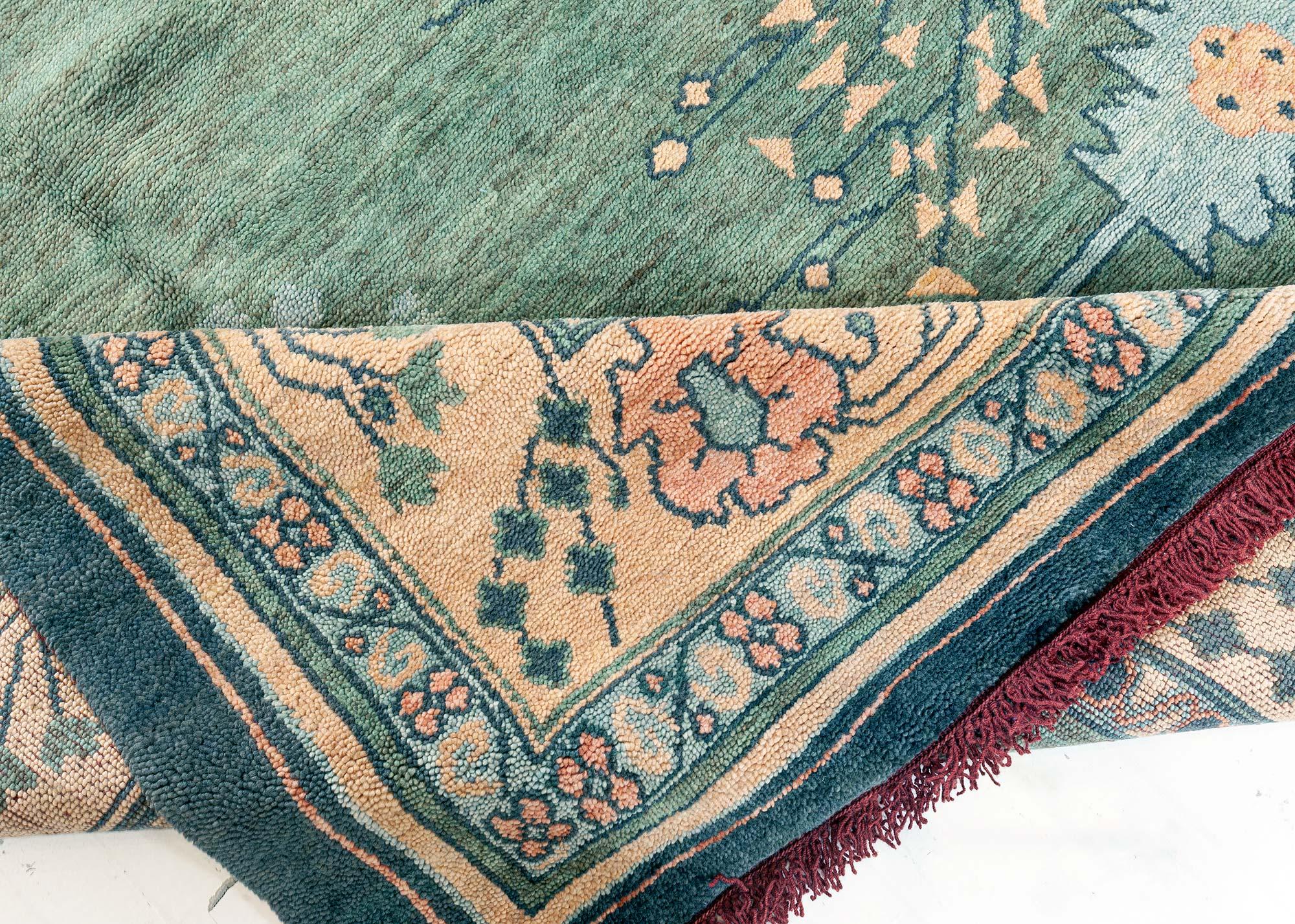 Arts and Crafts-Teppich im Stil von Doris Leslie Blau (21. Jahrhundert und zeitgenössisch) im Angebot