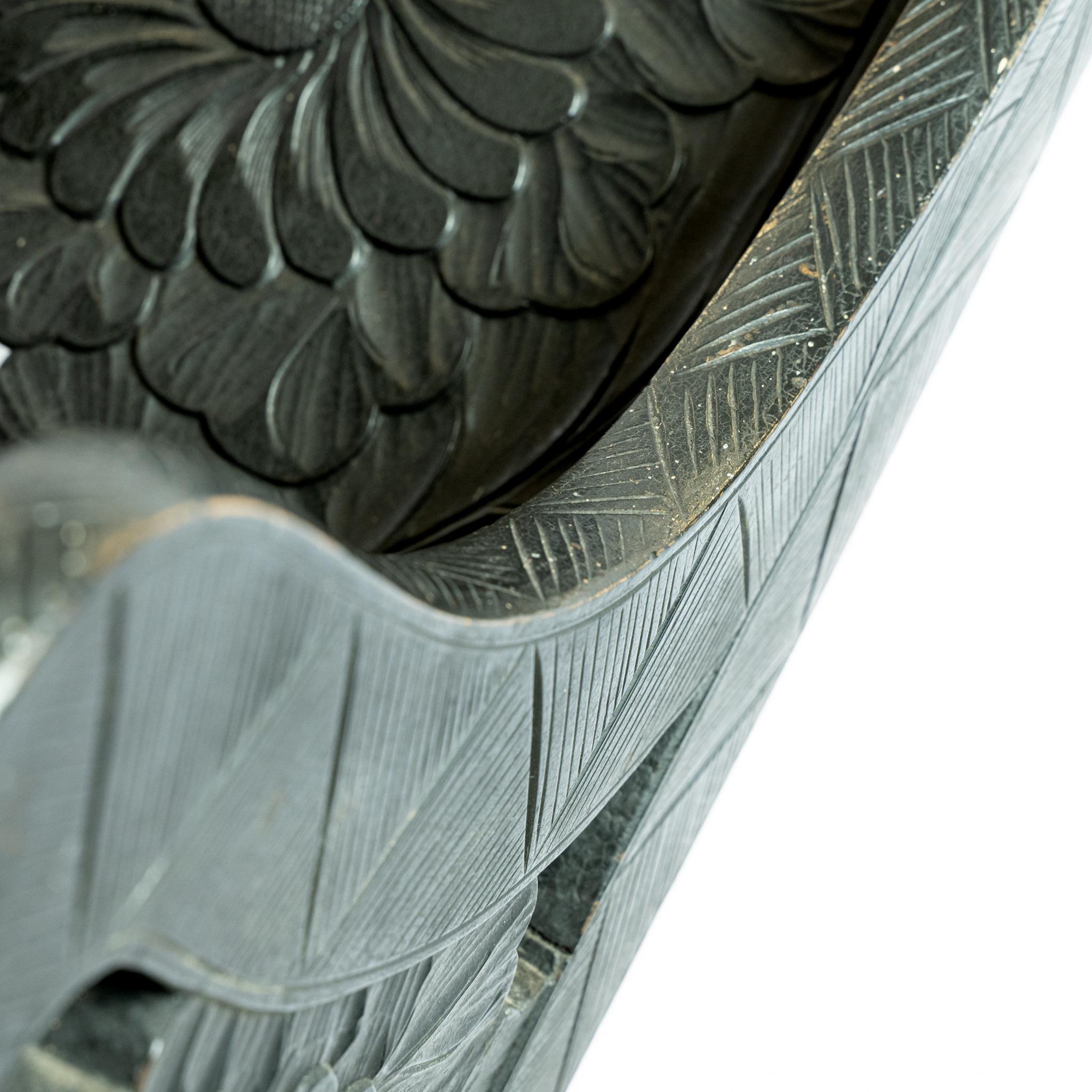 Arts and Crafts Tournesol Settle / Bench For Liberty & Co. Bon état - En vente à Southampton, GB