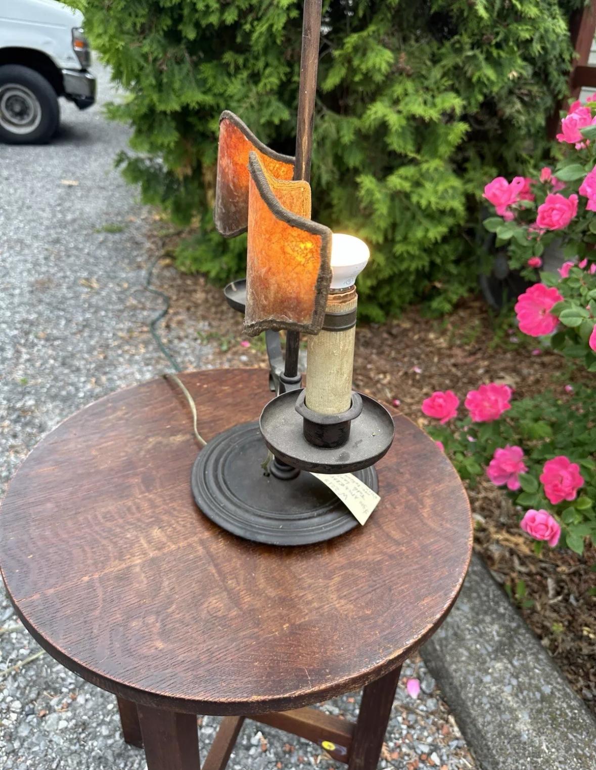 A& c  Table Lamp - Stickley era with PERIOD MICA - W2219  A SPECIAL SALE For Sale 3