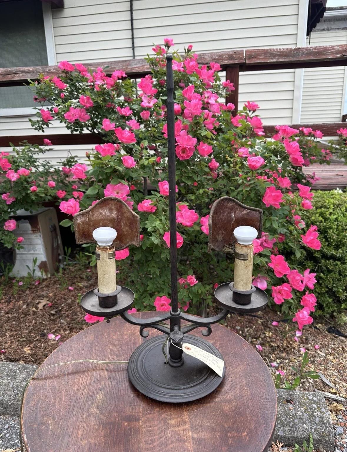 A& c  Table Lamp - Stickley era with PERIOD MICA - W2219  A SPECIAL SALE For Sale 2