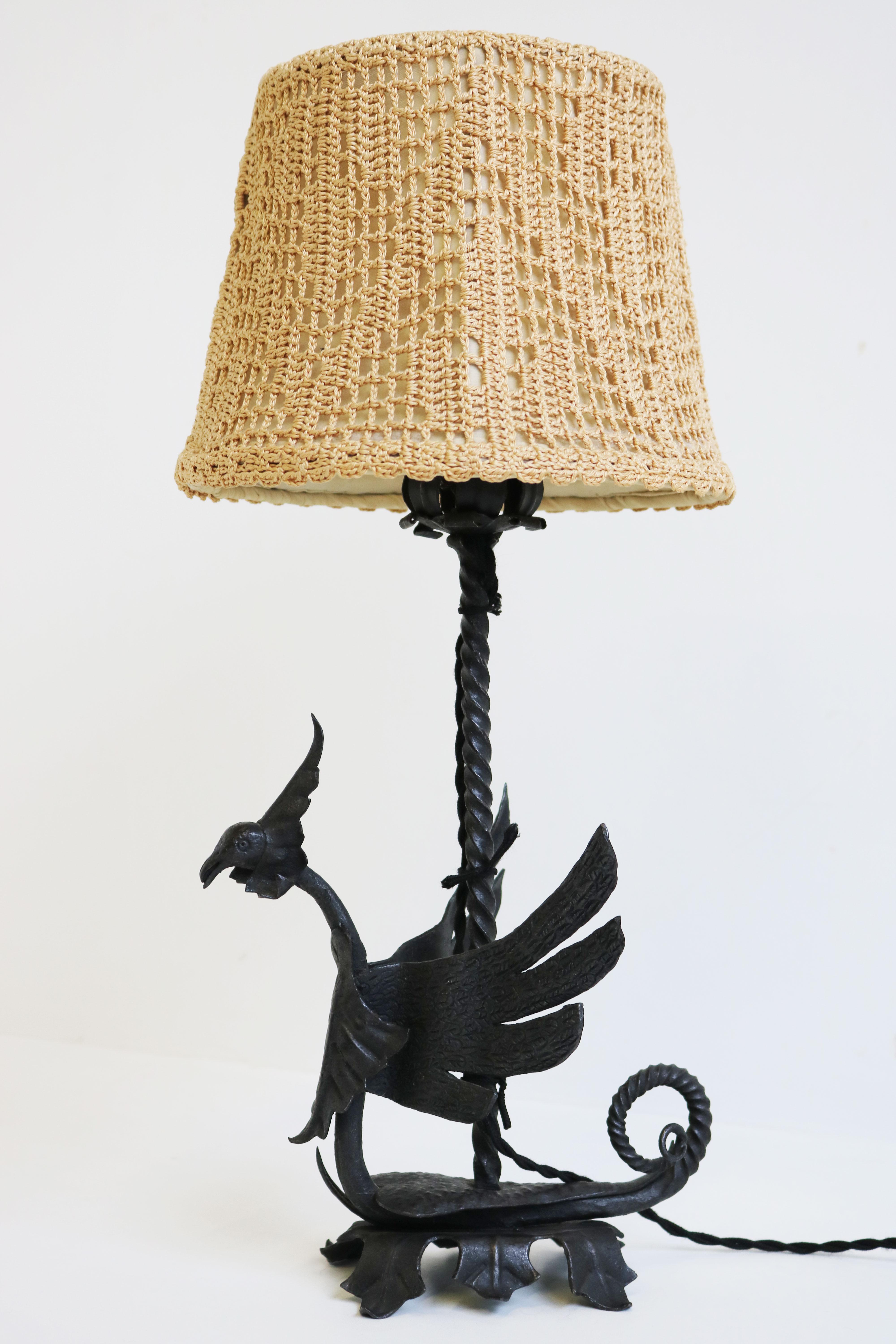 Arts and Crafts Table Lamp Wrought iron by Umberto Bellotto 1910 Dragon Italian For Sale 8