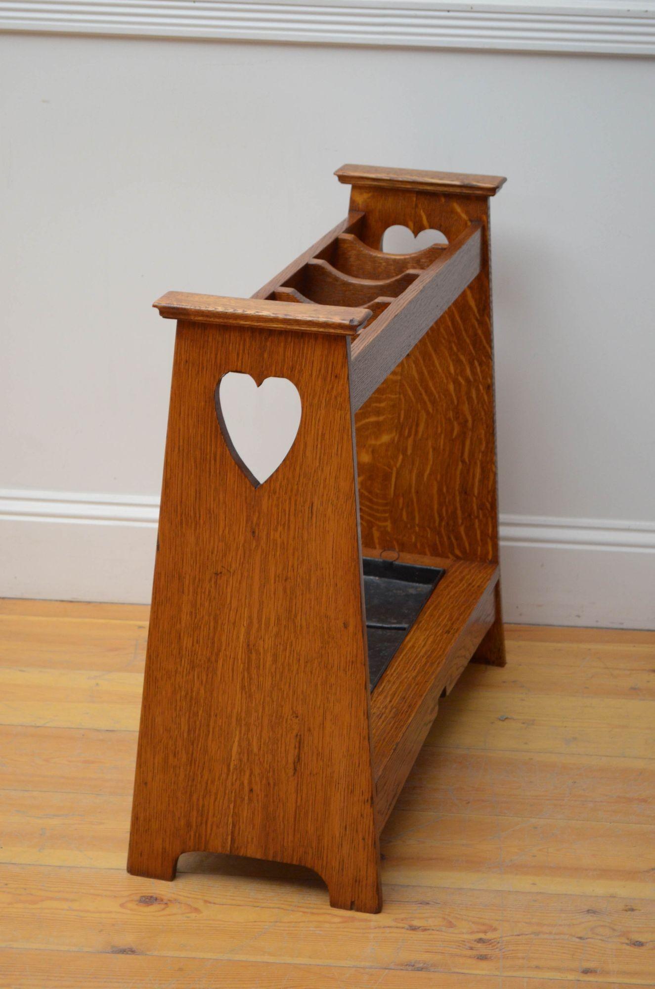 Inglese Portaombrelli Arts and Crafts in Oak c1900 in vendita