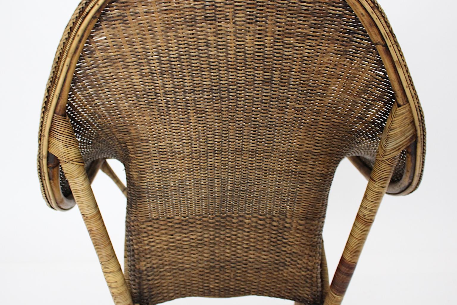 Organic Arts & Crafts Vintage Wicker Rattan Armchair Dryad and Co circa 1910 UK 3