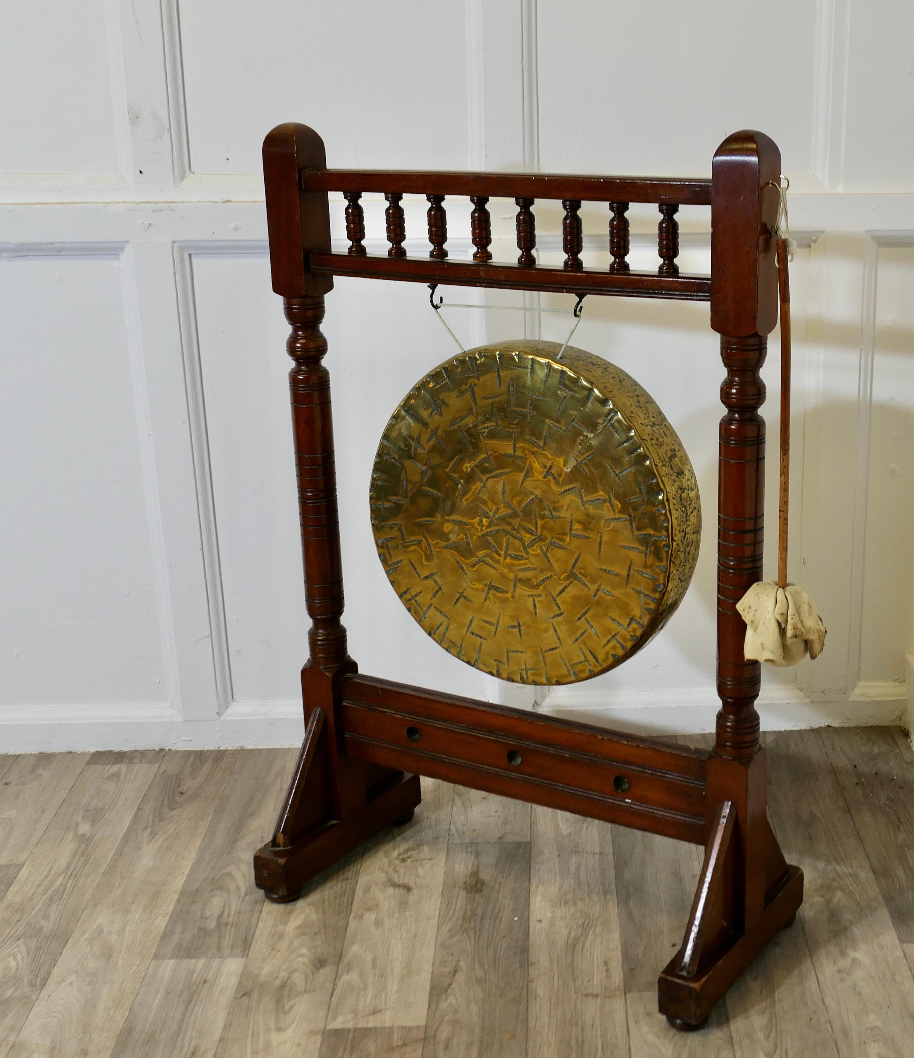 Arts and Crafts Walnut Dinner Gong   This is a large hall piece the Brass Gong In Good Condition For Sale In Godshill, Isle of Wight