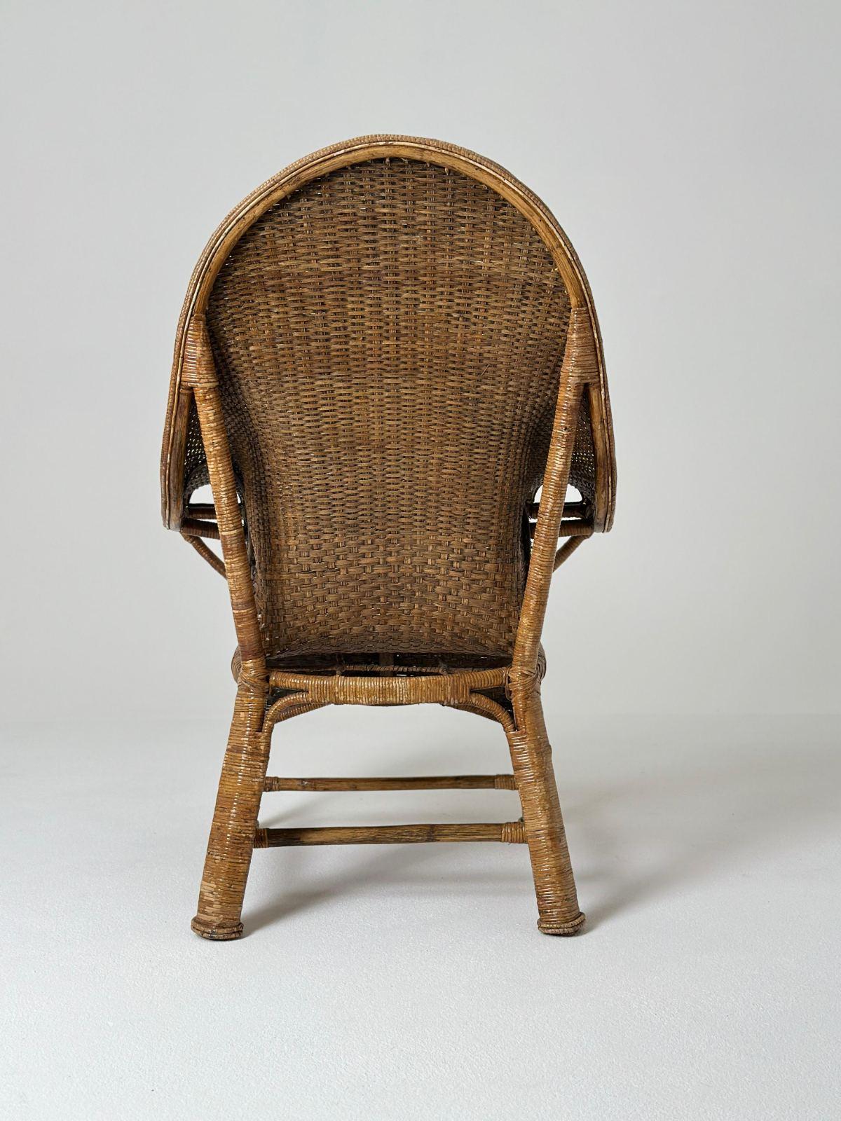 Victorian Arts and Crafts Wicker Longue Chair By Dryad and Co UK.1920s For Sale