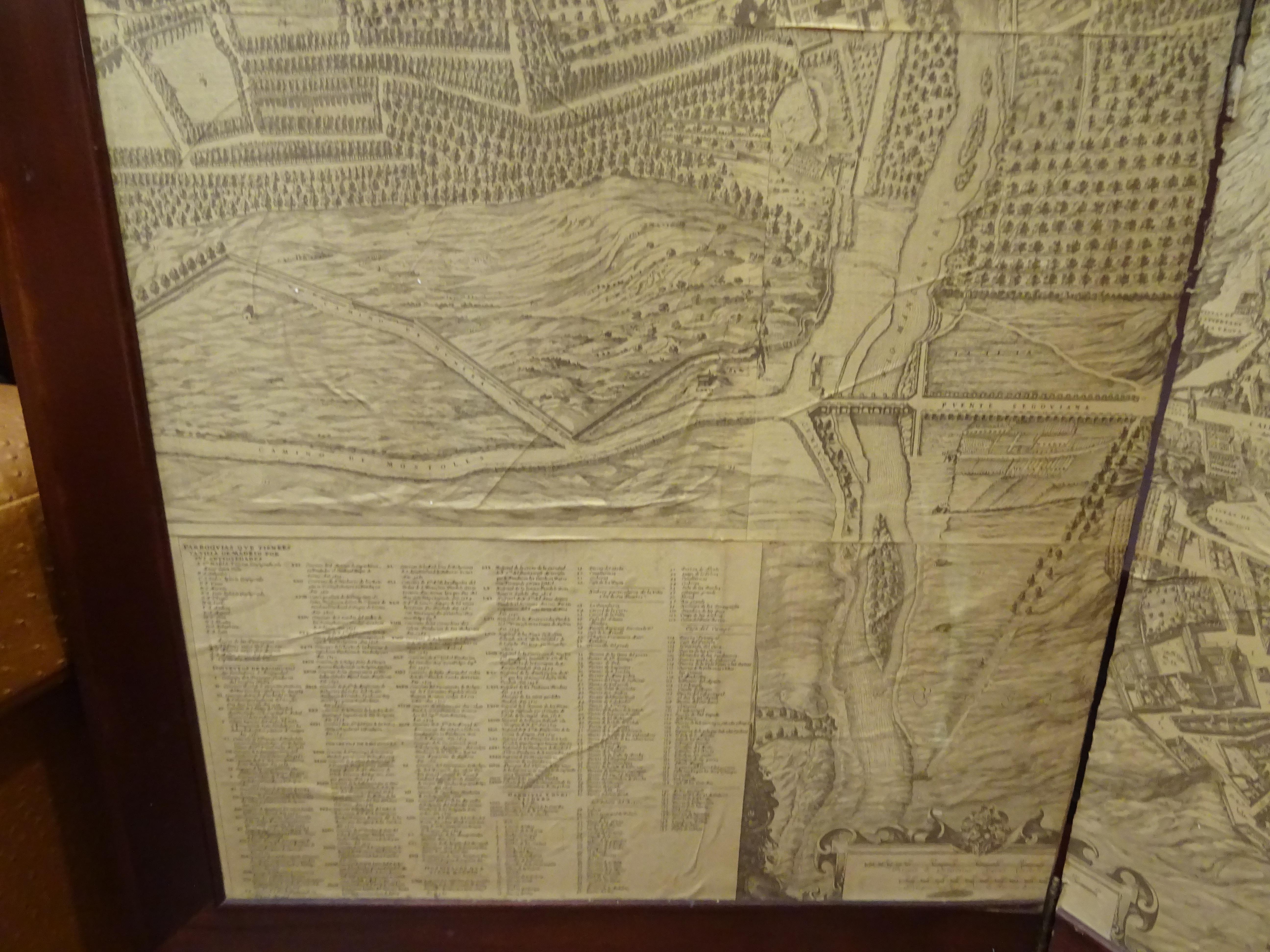 Hardwood Arts & Crafts Wooden Screen with Madrid Map Engraving